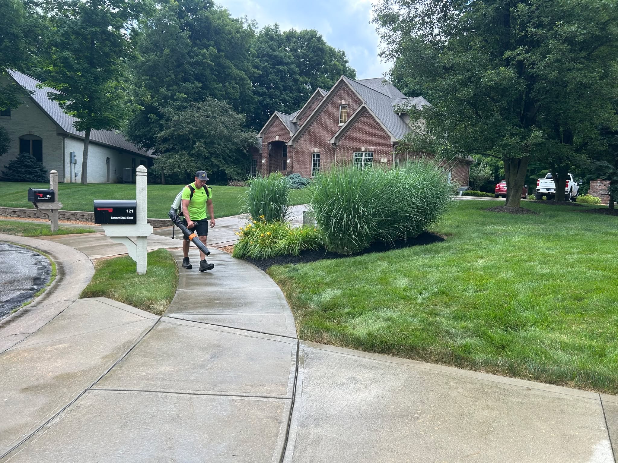 It's been a busy season and we still aren't done yet! As we finish out the dog days of summer and prepare for fall, it is a great time to start planning your old shrub tear outs and new shrub installs. Maybe thinking about planting a new tree? Fall is the time to do it. There is still time to get on the calendar for this season. Don't wait! #normanlawnllc #landscaping #hardscaping #projects2025 #newplants #mulch #rock