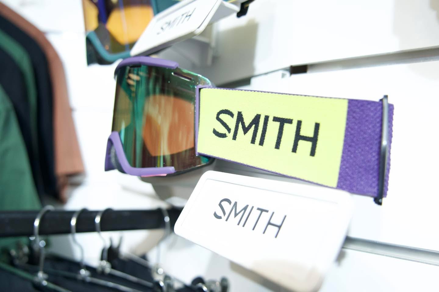 Un bon masque fait toute la différence sur les sentiers 🌄 Et chez Sportrent, on a ce qu’il vous faut :
🕶️ Modèles SMITH APEX et bien d'autres
🎯 Parfaits pour la descente, l’enduro ou l’e-bike
👁️🗨️ Vision claire, confort total, style assuré
💨 Ventilation optimisée pour rester au frais même dans l’effort
📍 Venez les découvrir et les essayer directement en boutique !
🛍️ Plusieurs coloris & tailles disponibles pour tous les riders.
#SportrentSerreChevalier #SerreChevalier