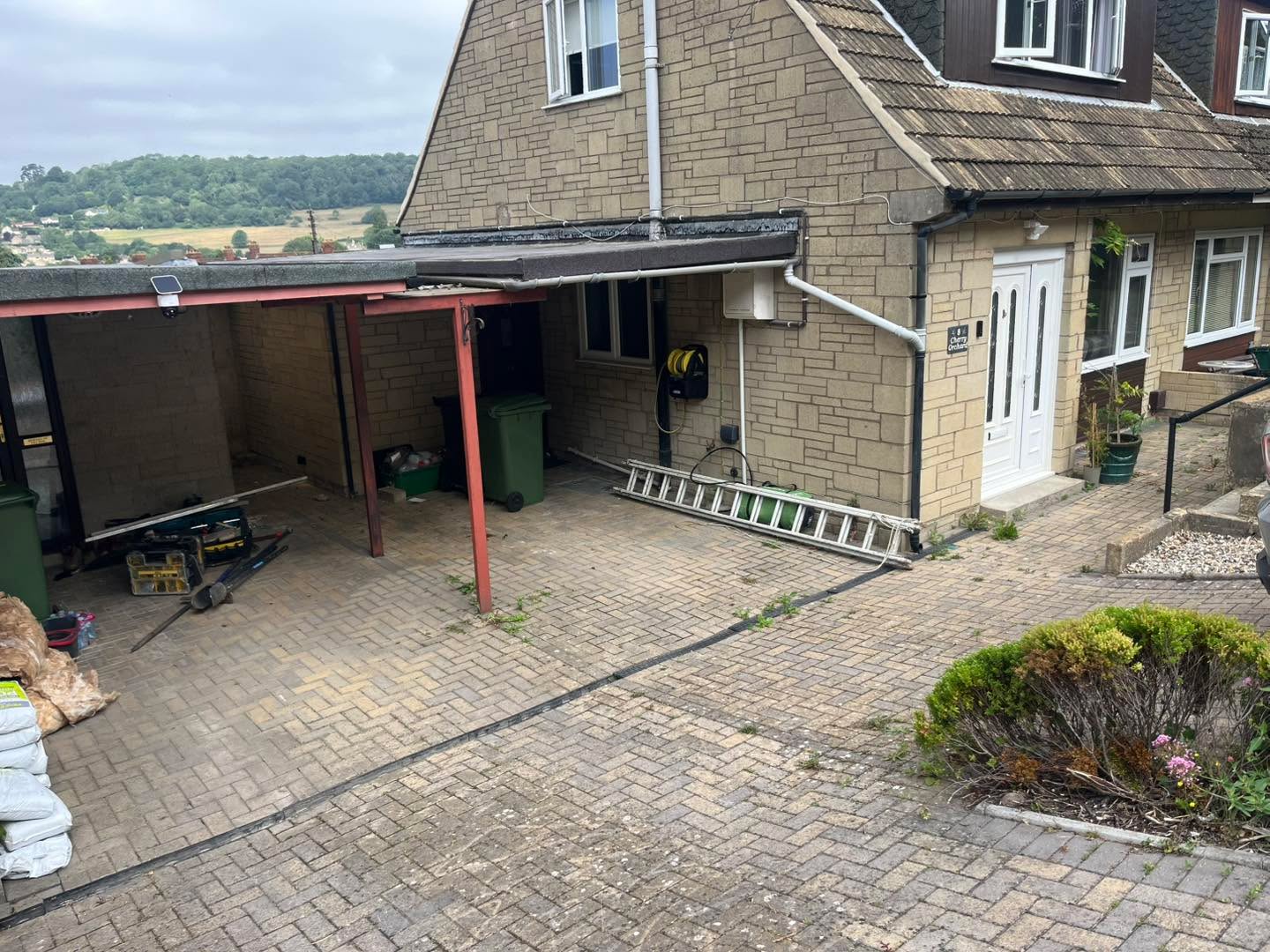 FENCING THAT DELIVERS PRIVACY & PEACE OF MIND 🛠️
What once was an open driveway with no boundaries is now a secure, stylish space thanks to our expert team at Four Seasons Maintenance!
📸 Swipe through to see the full transformation from no fence at all ➡️ to a custom-built, solid timber fence installed with precision and care.
✅ Made-to-measure for the space
✅ Built to last with top-quality materials
✅ Adds instant privacy, value, and curb appeal
✅ Customer thrilled with the results!
No matter the size or layout, we build fences that fit your lifestyle.
📲 Want yours done next?
Reach out today and let’s bring your vision to life!
📞 07952 963169
🌐 www.fourseasonsmaintenance.co.uk
📩 DM us now for your free, no-obligation quote
🔒 Secure your space the right way. With Four Seasons Maintenance.
#FencingExperts #CustomFencing #BeforeAndAfter #PropertyPrivacy #GardenSecurity #SouthWestTradesmen #LandscapingDoneRight #DrivewayFence #FourSeasonsMaintenance #BristolBuilders #HomeImprovementUK