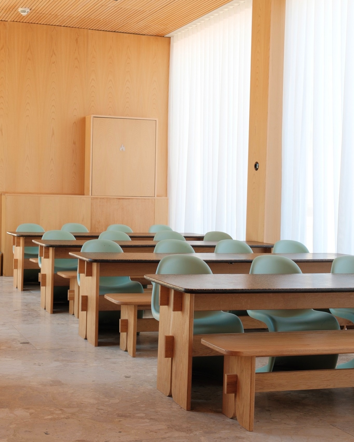 ✨ We’re thrilled to share a glimpse of our custom-designed furniture for Bungalow 7 Playground in Glyfada, Athens — a thoughtfully designed space that brings calm and creativity together through natural textures and soft geometry. 🌿
✨ Είμαστε ενθουσιασμένοι που μοιραζόμαστε μια ματιά στα έπιπλα που σχεδιάσαμε ειδικά για το Bungalow 7 Playground στη Γλυφάδα, Αθήνα — ένας χώρος σχεδιασμένος με προσοχή που συνδυάζει ηρεμία και δημιουργικότητα μέσα από φυσικές υφές και απαλές γεωμετρίες. 🌿
A big thank you to the talented team at @st_architects_ and the creative director @apollon_13 for trusting us to bring this vision to life, and to @george_komvokis for capturing the space so beautifully 📸
#KoukosDeLab #Bungalow7 #Glyfada #GreekDesign #FurnitureDesign #InteriorArchitecture #SustainableDesign #DesignCollab #ArchitecturePhotography #asteria
