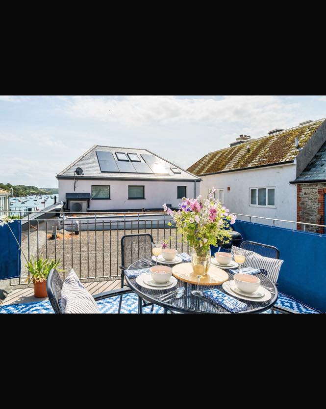 Salcombe Merlin Rocket week wasn’t just sailing, we also had some apartment railing covers to fit for a customer. These were made to help shelter the areas and provide some privacy. We made these from a nice Blue acrylic so that they would brighten the area up too!