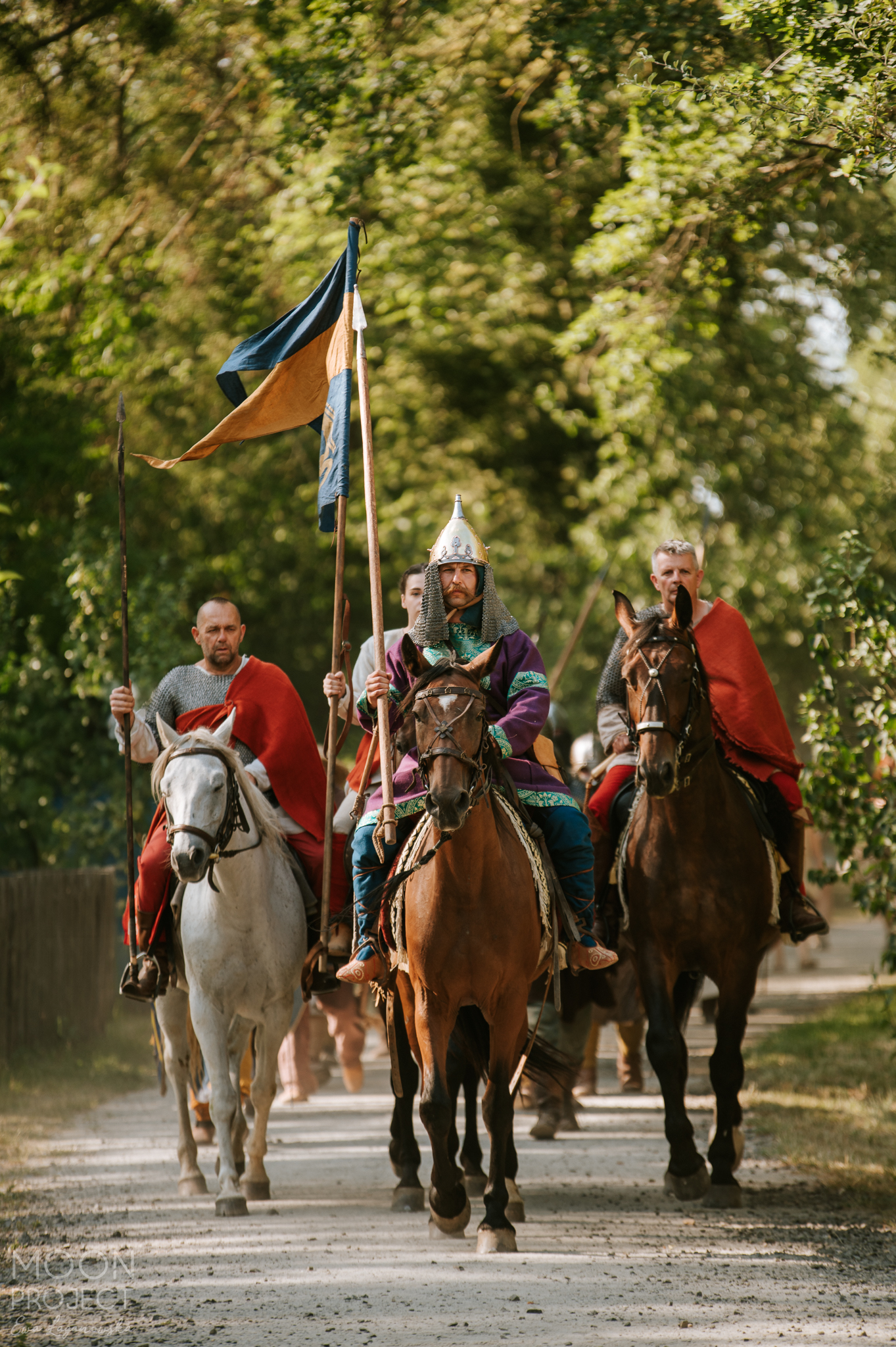 Od imprezy minęło już kilka dni - a niebawem wrzucimy relację od niezastąpionej @ewa.moonproject która jak sama stwierdziła
"Ujęć jest tak dużo, że potrzebuję jeszcze kilka dni, żeby to wszystko obrobić"
#chrobryfest #chrobryfest1025