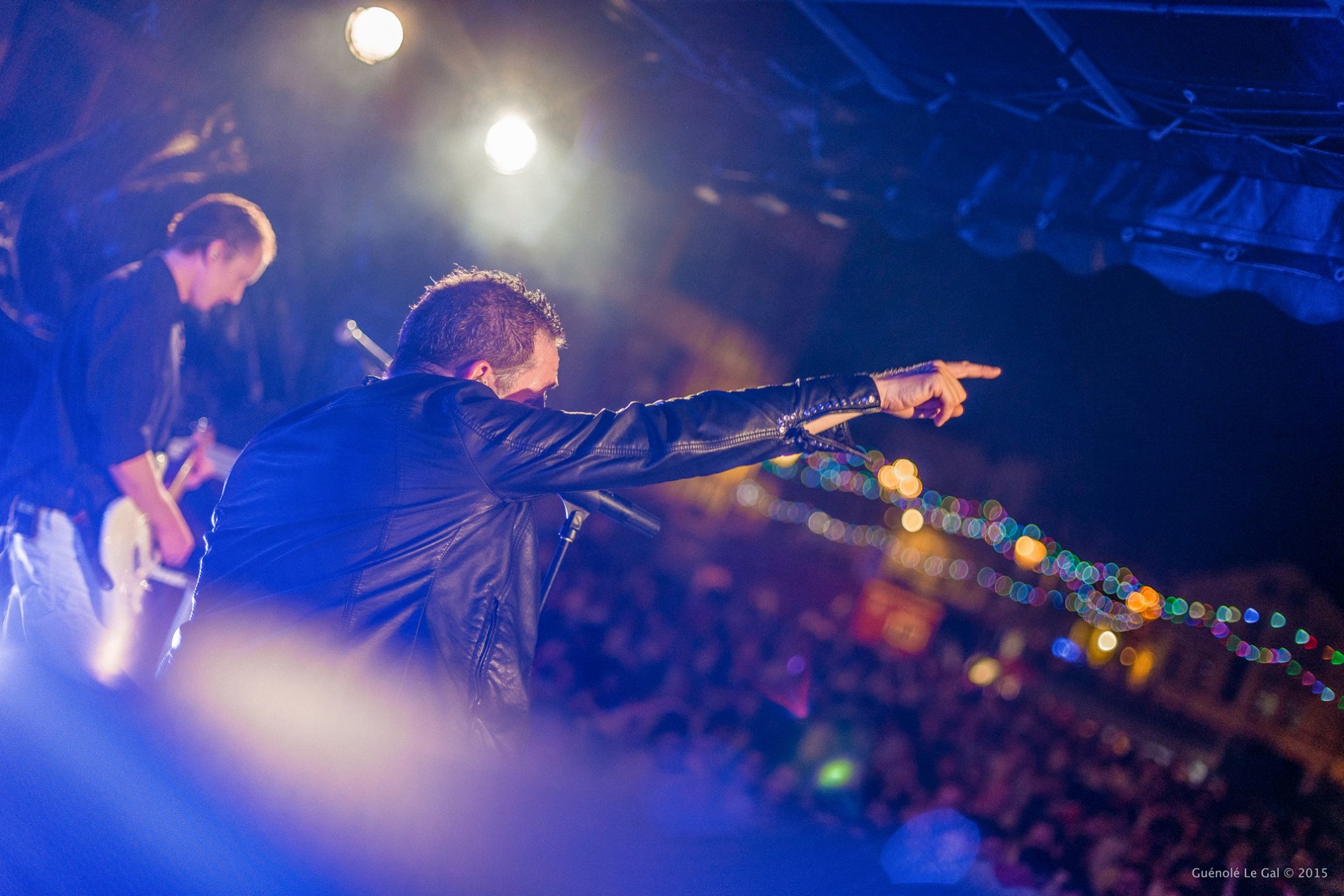 Ce soir, à l’occasion de la fête nationale, le groupe @patchamamagroupe vous donne rendez vous à Biarritz ! 🎆 Du groove et de l’énergie, Patcha Mama c’est la fusion parfaite entre reggae, soul et musique du monde 🎶
📍 Rendez vous au Port des pêcheurs à @ville2biarritz
Ce concert est soutenue par la Communauté d'agglomération Pays Basque.
Alors, si vous ne les connaissez pas encore, c’est le moment de venir les découvrir et de danser !
#fetenationale #patchamama #musique #soiree #portdespecheurs #fete #concert #biarritz #cotebasque