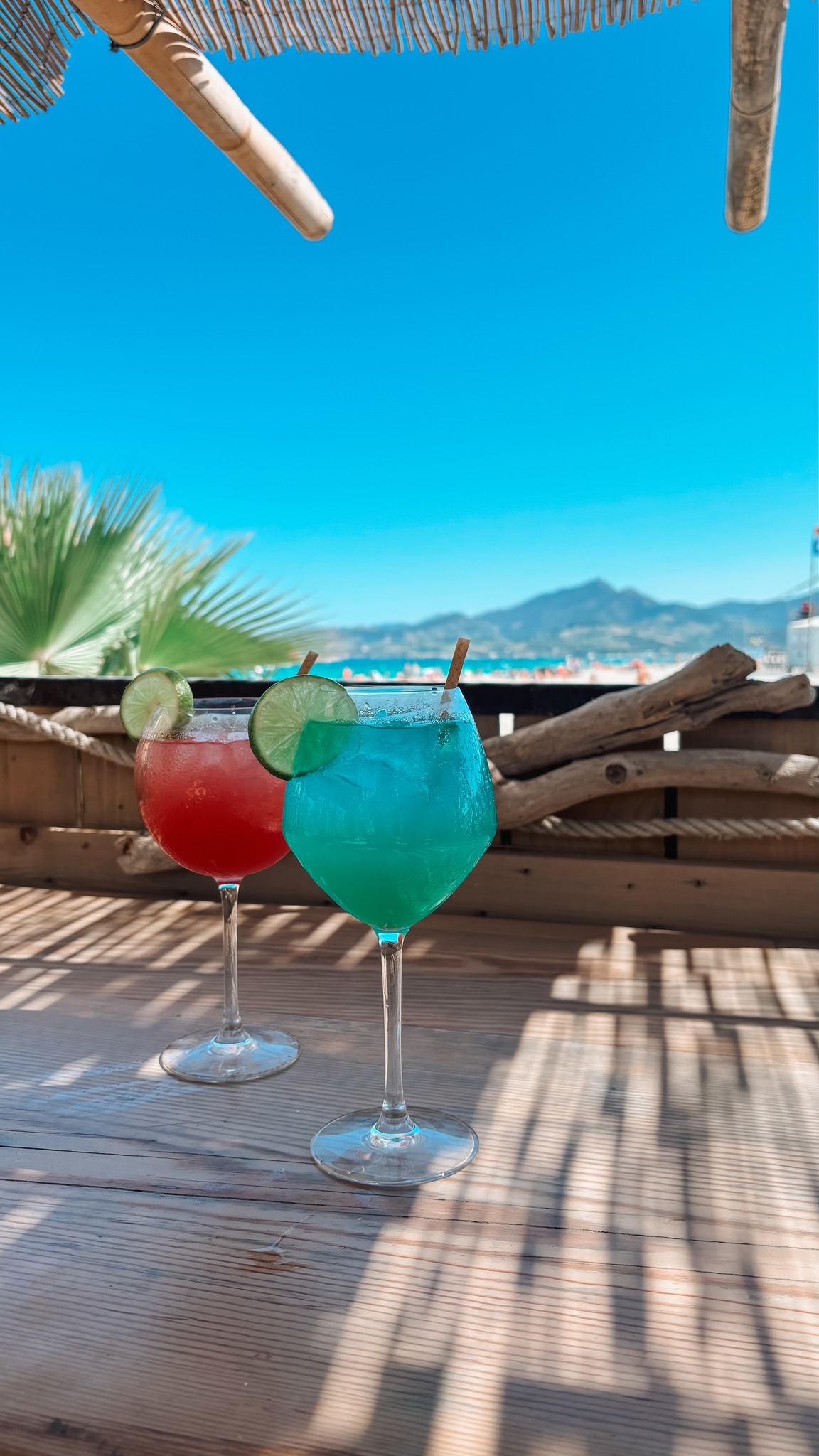 🍹 Des couleurs, des saveurs, des vacances dans un verre 🌴
Au Hawaii à Argelès-sur-Mer, nos cocktails sont aussi beaux que bons : ultra frais, fruités, et parfaits pour siroter les pieds dans le sable.
✔️ Cocktails maison
✔️ Ambiance plage & tropicale
✔️ Le spot incontournable de l’été
📲 Réserve ta table ou ton transat dès maintenant 👉07.49.77.57.89
#HawaiiArgeles #CocktailTime #BeachVibes #ArgelesSurMer #SummerMood #PlagePrivee #TropicalDrinks #BeachBar #MediterraneanVibes #SouthOfFrance #CocktailLovers