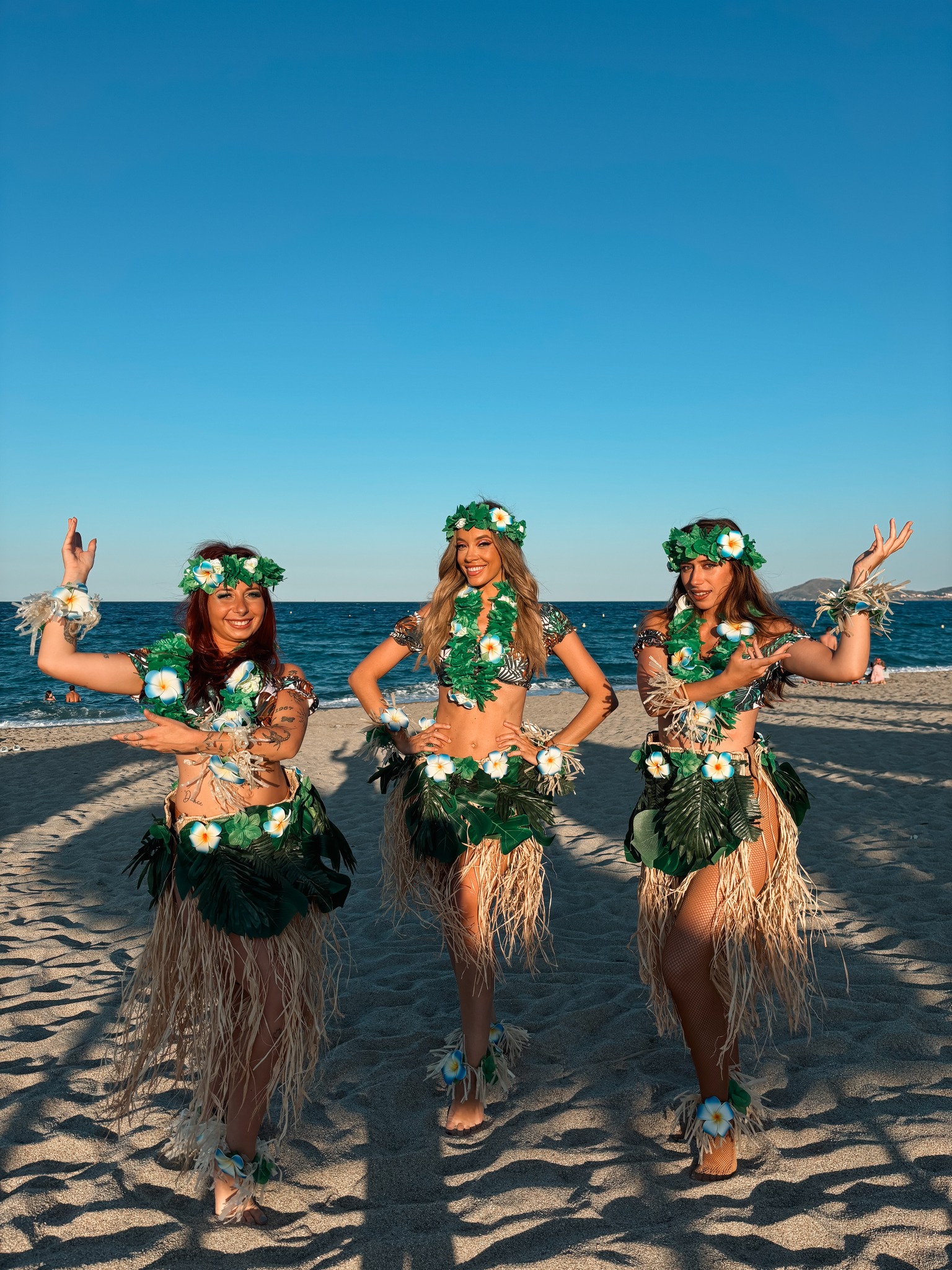 🌺🍍 Jeudis tropicaux au Hawaii Club avec Glow Agency ! 🍍🌺
Chaque jeudi, plonge dans une soirée 100% vibes tropicales : un dîner savoureux, une ambiance colorée et un show live qui va te faire voyager sous les palmiers ! 🎶🌴✨
Danse, musique, performances enflammées… c’est la recette parfaite pour des jeudis inoubliables à Argelès-sur-mer !
📞 Réserve vite ta table au 07.49.77.57.89 et viens vivre la magie tropicale du Hawaii Club !
#TropicalVibes #DinerSpectacleArgeles #HawaiiClubArgeles #GlowAgency #SoireeTropicale #ArgelesSurMer #NightlifeMediterranee #ShowTropical #JeudiTropical #AmbianceHawaii