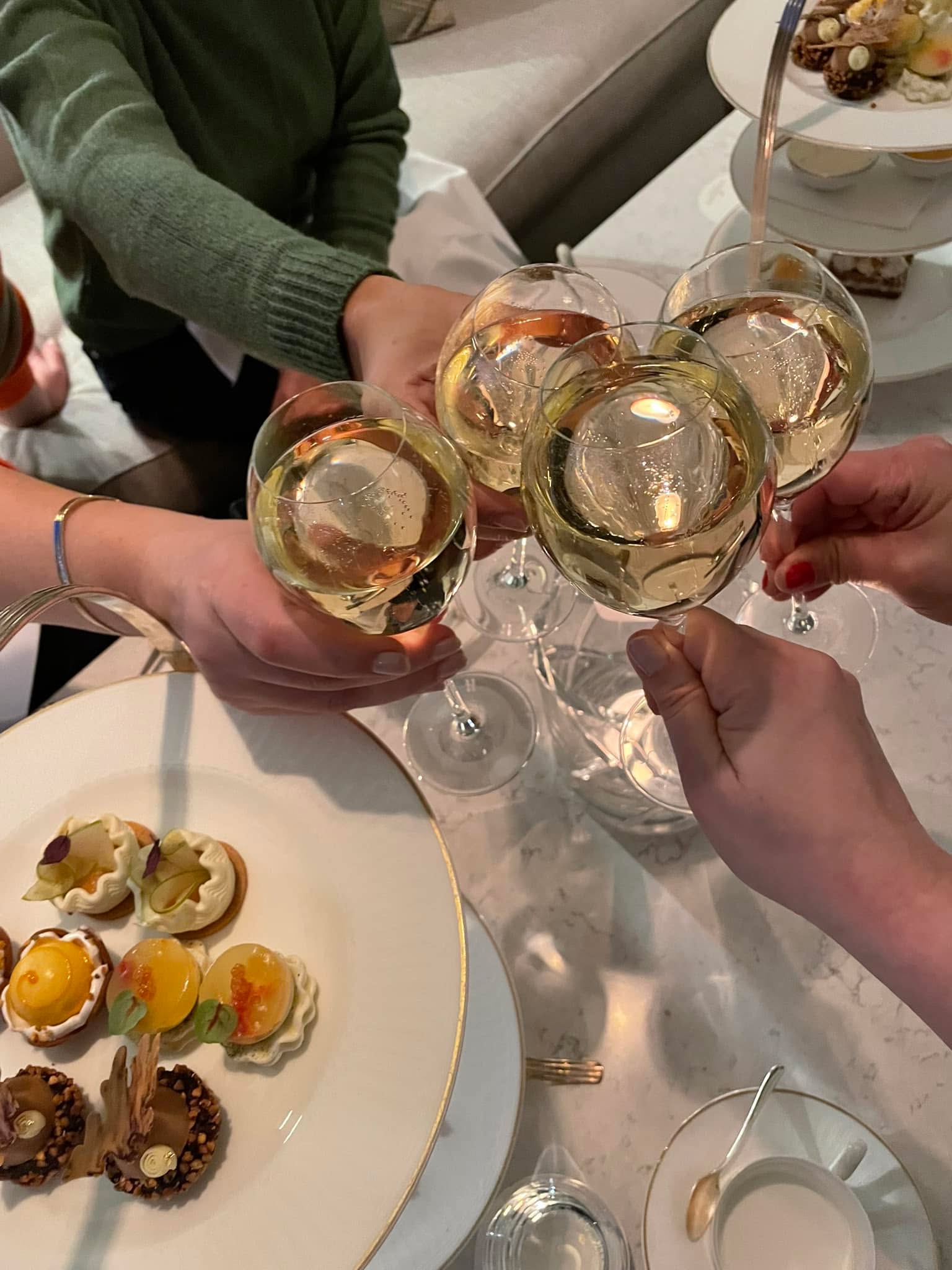 Thatโs what friends are for๐ค