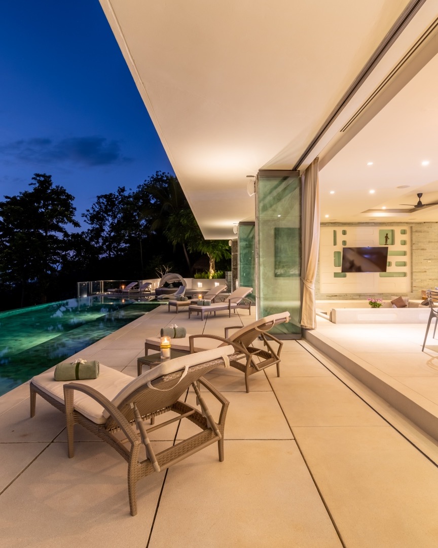 Grand living spaces and incredible sea and sunset views await at Villa Zest ✨
#limesamuivillas #villazest #kohsamui #thailandtrip #samuivilla