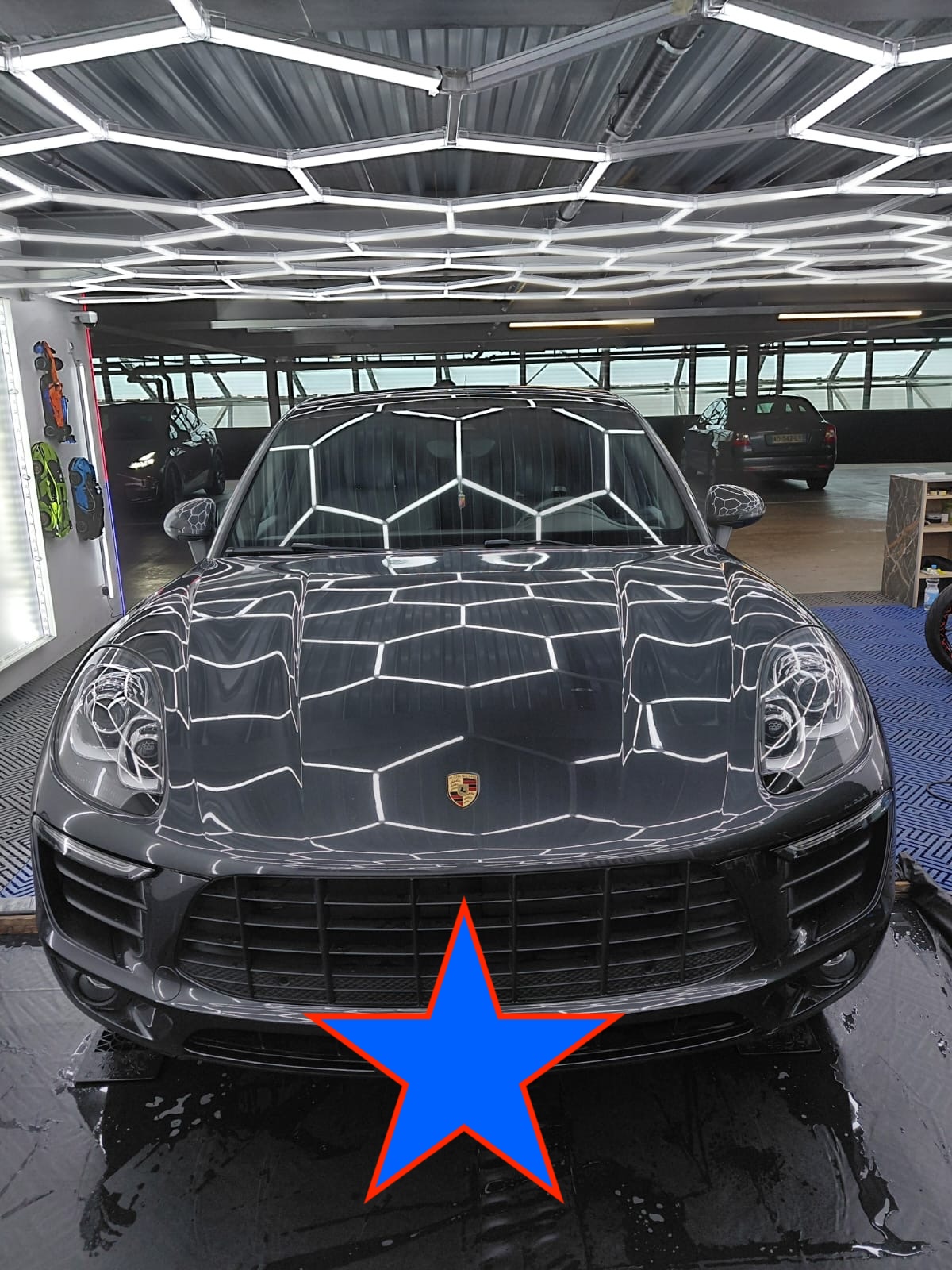 ✨ Puissance, élégance… et propreté ultime.
Cette Porsche Macan GTS a bénéficié de notre formule Prestigieux pour un nettoyage complet, intérieur et extérieur, réalisé avec soin et précision.
💎 Résultat ? Un look ravivé, une brillance miroir et un habitacle comme neuf.
🕒 2h de traitement (1h intérieur + 1h extérieur)
💰 CHF 110.–
📍 EasycleanVS – Cristal, Martigny
🚘 Ou à domicile, selon vos préférences
Offrez le traitement qu’elle mérite à votre sportive, SUV ou citadine.
Réservez maintenant 👇
📲 www.easycleanvs.ch
📞 079 565 86 12
Merci à @cristalcentremartigny pour le cadre 🧼✨
#PorscheMacanGTS #EasycleanVS #NettoyagePrestigieux #DetailingSuisse #LavageAuto #Martigny #CristalMartigny #CarCare #AutoPropre #SUVDeLuxe