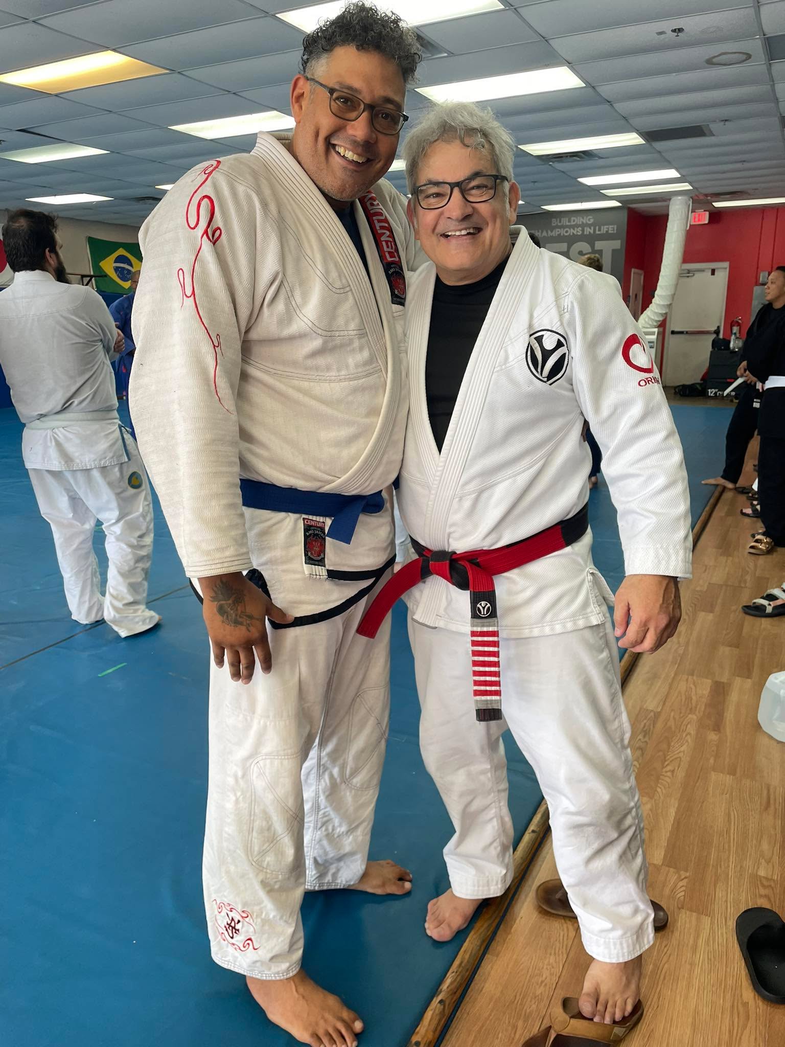 I love my martial arts friends! That call and ask if I want to go to a seminar and when I get there! Ricardo Libório is reaching. What an awesome way to start the Father’s Day weekend. #SpartanBJJ #orlandomartialarts #focusmmabk
