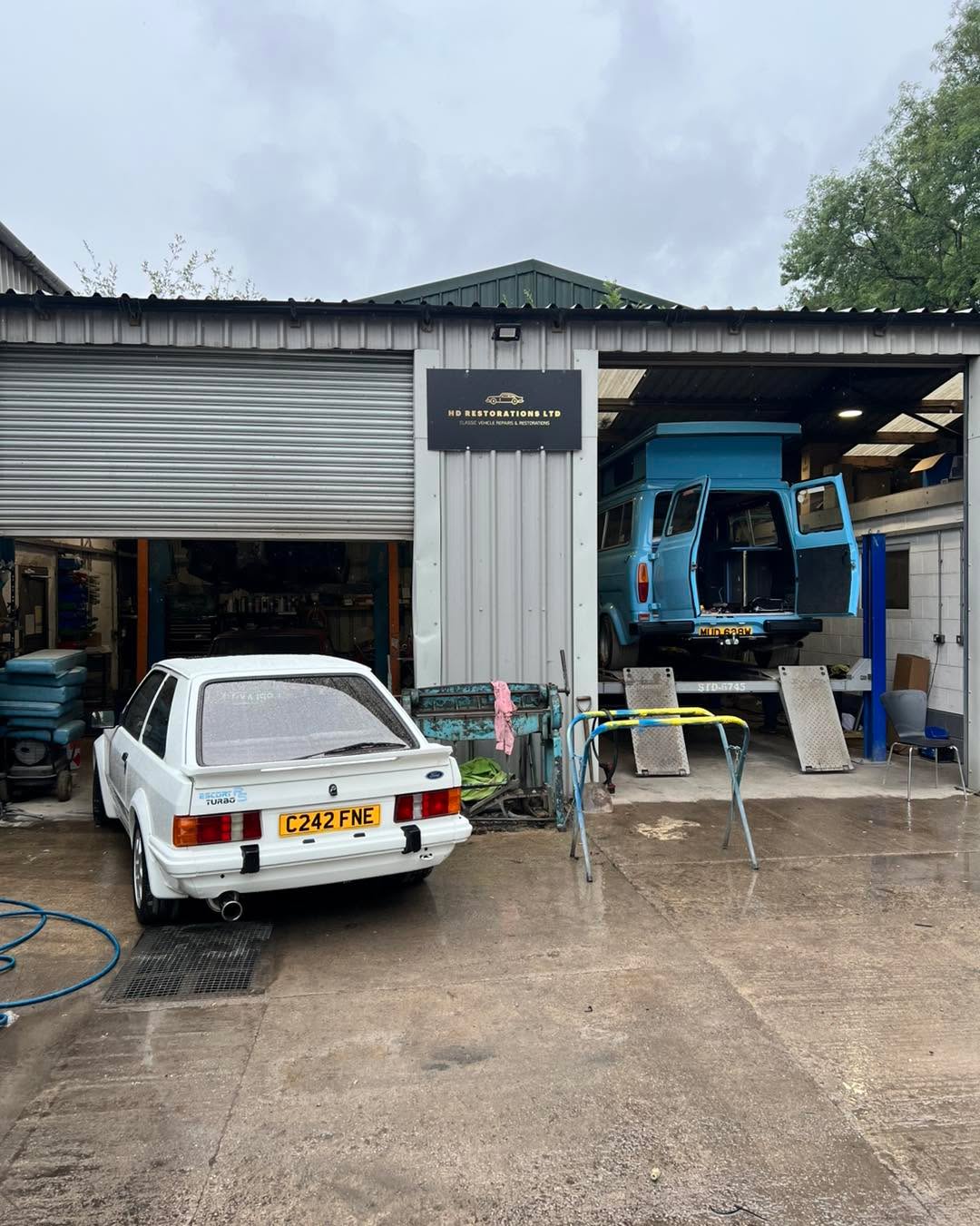 80’s Ford day.
#hdrestorations #classiccars #carrestoration #classiccarrestoration #fordtransitmk2 #s1rsturbo