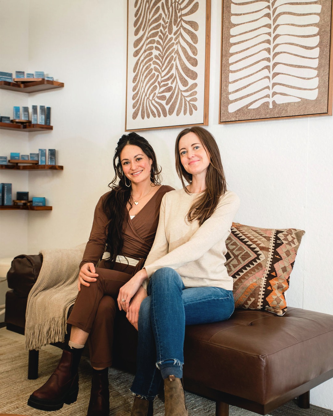 We’re excited to share our partnership with @valleybloomwellness, a collaboration built on shared values of whole-person care, balance, and intention.
Together, we’ve created exclusive wellness packages that combine therapeutic bodywork from RFV Bodywork with Valley Bloom’s advanced aesthetic and internal wellness services.
Whether you're looking to reset, restore, or simply feel more radiant in your body, these integrative offerings are designed to support your nervous system, your skin, and your overall well-being.
Founded by my bestie + soul sister Rhiannon Kauffman, RN, Valley Bloom blends medical-grade treatments with a deeply personalized approach. Their services include IV therapy, NAD+ support, microchanneling, Botox, and clean skincare, all delivered in a calming, supportive space.
Call us to learn more about these collaborative offerings and how they can become part of your long-term self-care plan!
#RFVBodywork #ValleyBloomWellness #IntegrativeWellness #SomaticCare #AestheticMedicine #InternalWellness #NervousSystemSupport #IVTherapy #FunctionalHealth #RoaringForkWellness