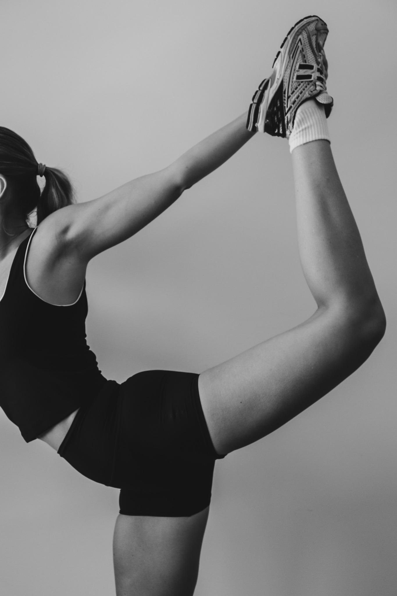 Moving with Maggie. Love capturing you doing your thing 🖤