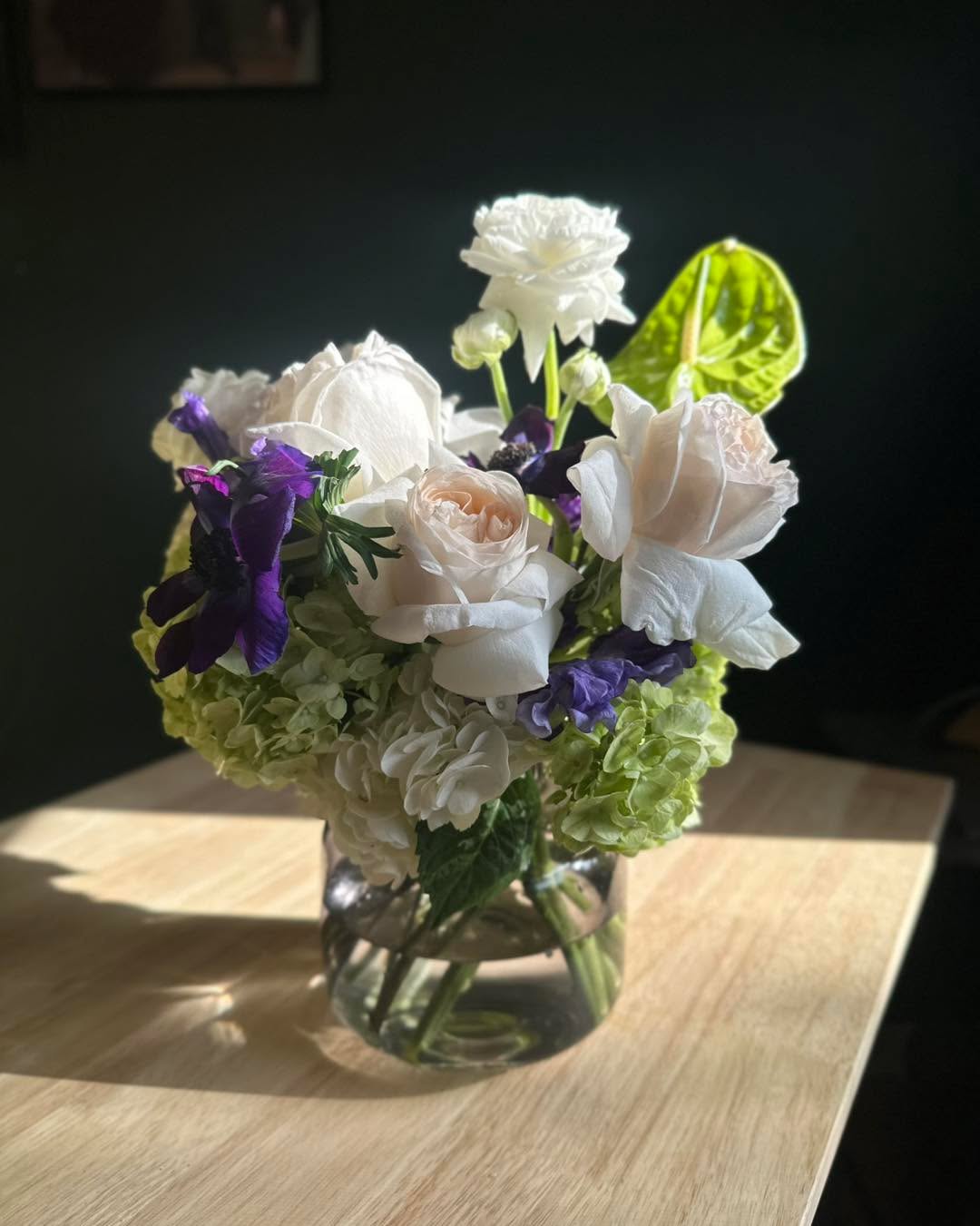 Garden Party! 💚
#florals #flowers #flowernews #floralsofinstagram #floralservice #floralstyling #flowersofinstagram #flowershop #flowerstagram #flowerstyle #stlouis #stlflorals