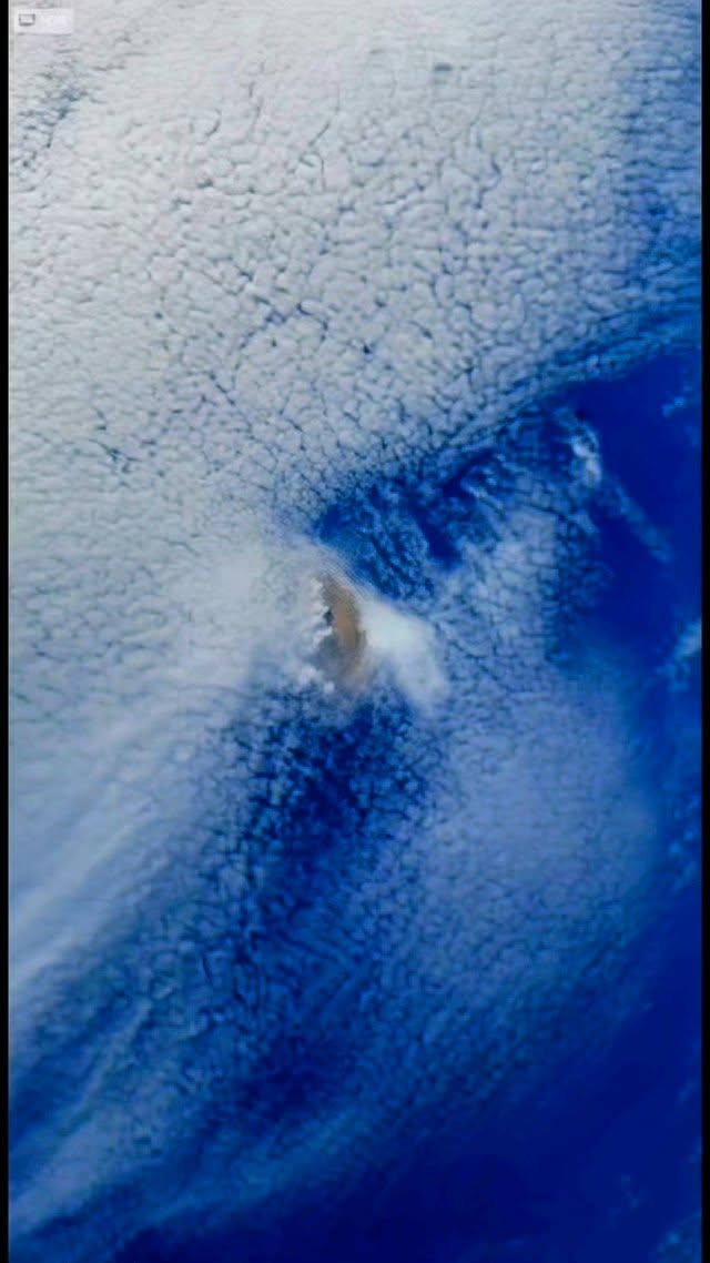 When people ask what I do for work… I respond. Every day is different @thrashedkid the wizard 🏍️ . #trending #trendingnow #higgsfield #trendreels