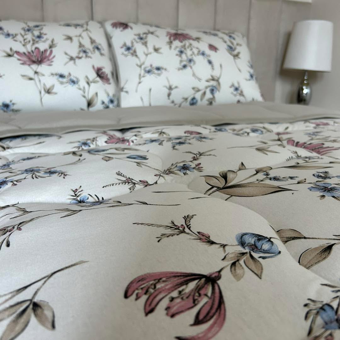 Edredom dupla face em malha lisa + estampada 💐
#inverno2025 #malha100porcentoalgodao #edredom #camacompleta