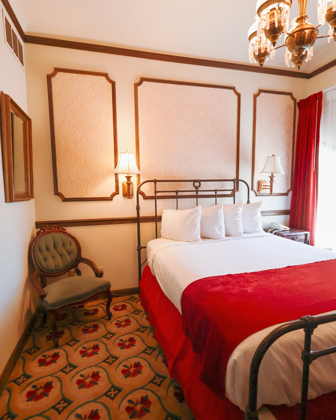 Classic charm. Cozy comfort. Unforgettable history.
Book your stay at the Mizpah Hotel and experience one of Nevada’s most iconic destinations. From vintage elegance to modern convenience, every room tells a story.
🛏️ Reserve your room today → themizpahhotel.com
#MizpahHotel #StayInHistory #VisitTonopah #HistoricNevada #NevadaHotels #TravelNevada #BoutiqueStay #VintageTravel #ExploreNevada #RoadTripNevada #MizpahMoments