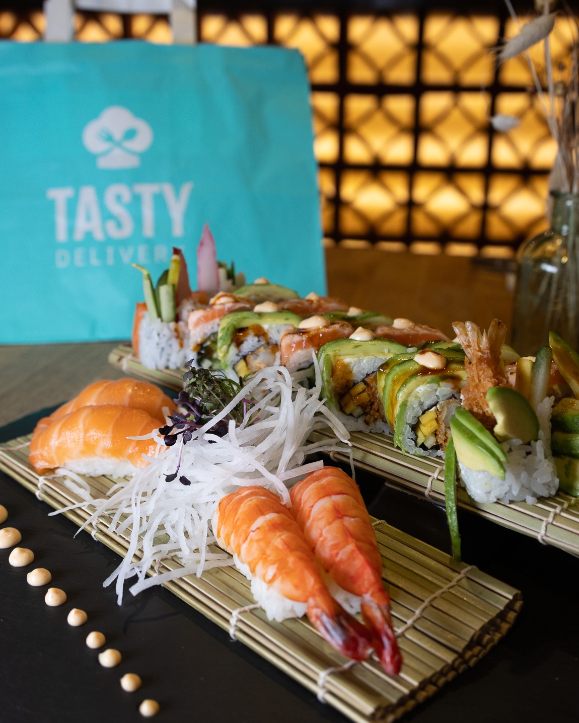 Ob auf dem See, im Park oder gemütlich zu Hause – Du hast Lust auf Burger, Sushi, Pizza oder mehr? Wir bringen Dir Deine Lieblingsgerichte schnell und unkompliziert direkt nach Hause! 🍣
Tasty Delivery – Dein Lieblingsrestaurant für Zuhause. Jetzt bestellen:
www.tasty-delivery.de
#tasty #tastydelivery #tastykonstanz #burger #sushi #pizza #konstanz #bodensee #lieferservice #lieferdienst #lakeofconstance #sotasty #foodlove