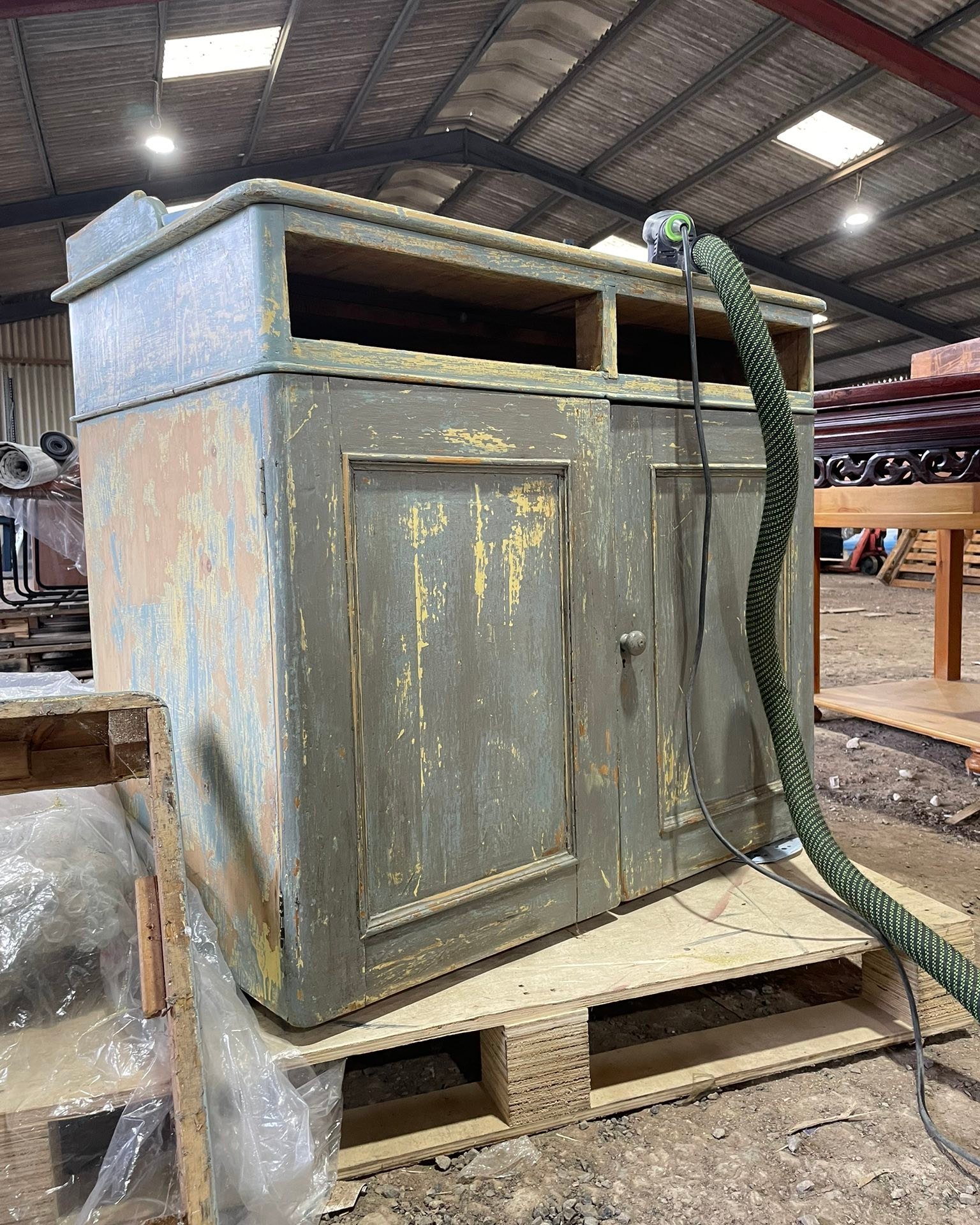 I've been working on a lot of commissions lately – more photos to come! This cabinet was a great fit for a space my client is decorating. It had a shabby-chic charm, but needed a slightly smarter look. The original hardware cleaned up beautifully, and it's now ready to go home.
#RelovedByJo #FurnitureMakeover #UpcycledFurniture #FurnitureFlip #BeforeAndAfter #VintageRevamp #HomeDecor #ShabbyChicStyle #InteriorStyling #CustomFurniture #FurnitureRestoration