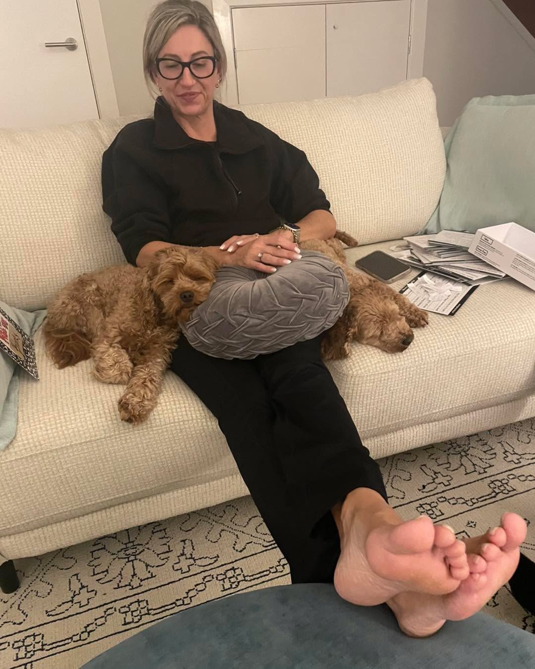 A study just published in Scientific Reports shows that owning a cat or dog can boost brain health as you age.
Participants aged over 50 who owned cats and dogs showed significantly slower decline in memory and language.
No significant benefits were seen for people who owned birds or fish.