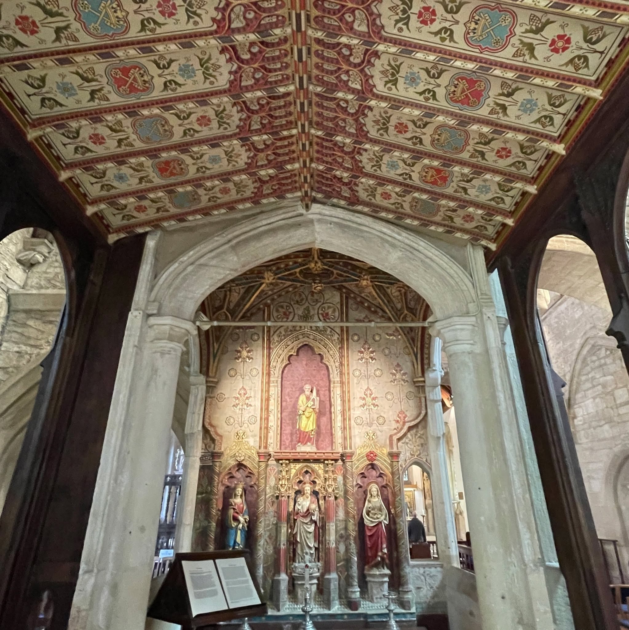 St Peter's Chapel in #Burfordchurch is a reminder of how richly decorated early churches were before their beautiful colours were covered up for religious reasons.
#offbeatcotswolds #bluebadgeguide #bluebadgeguides
#britainsbestguides #Cotswolds #thecotswolds
#inthecotswolds #cotswoldcountry #Cotswolds_Culture #lovethecotswolds
#discoverthecotswolds #visitthecotswolds #discovercotswolds #cotswoldslife #cotswoldlife #thecotswolds
#your_cotswolds
#cotswolds #thecotswolds #cotswoldvillage #visitengland
#burford
#explore_britain_ #traveling_uk
#photosofengland #instabritain #europetravel