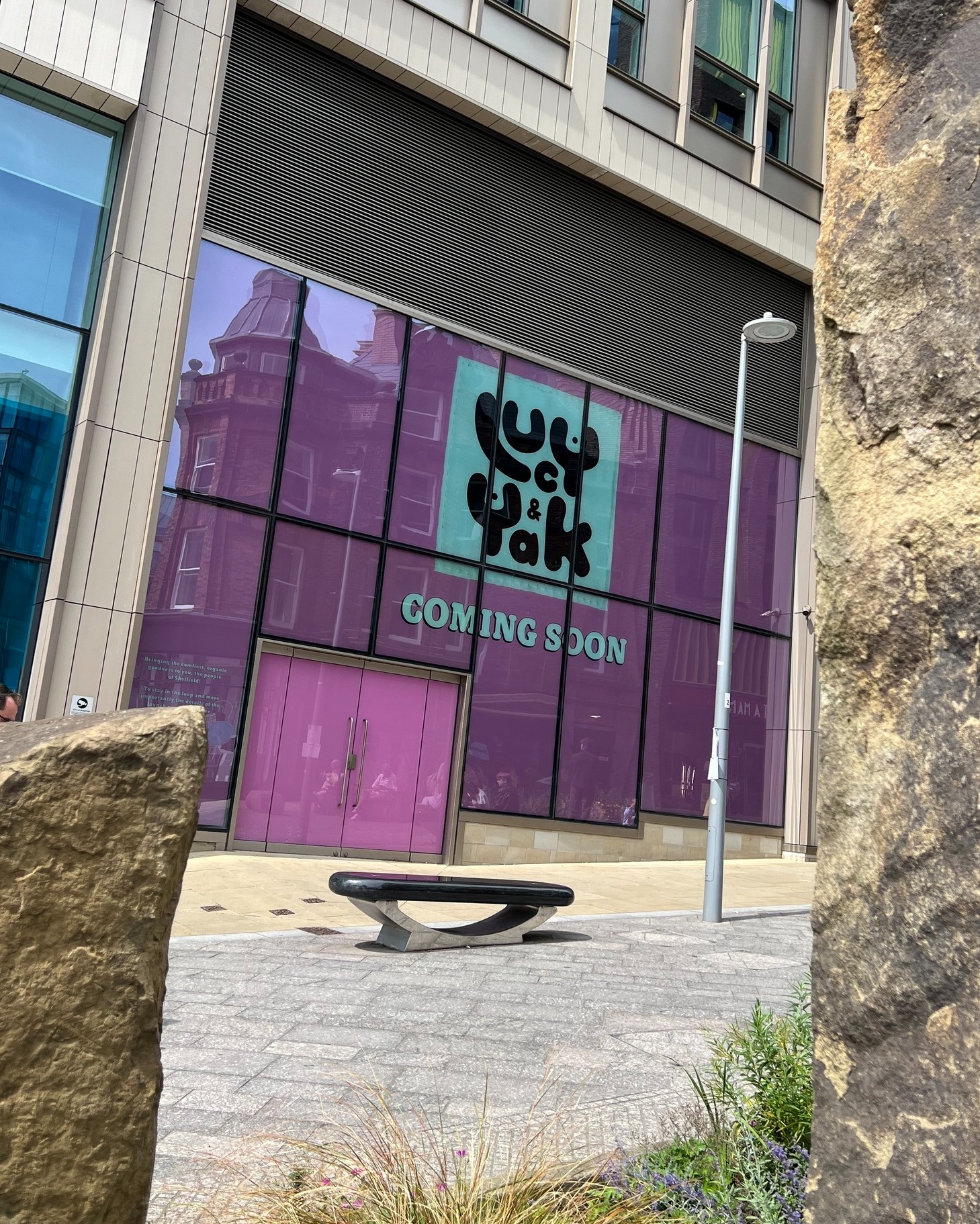 Coming soon 👀
Everyone's favourite sustainable dungaree producers @lucyandyak are opening their doors in Sheffield 👏
Another well-loved brand calls Heart of the City its new home. Welcome to the neighbourhood 👋
#sheffield #heartofthecity #lucyandyak