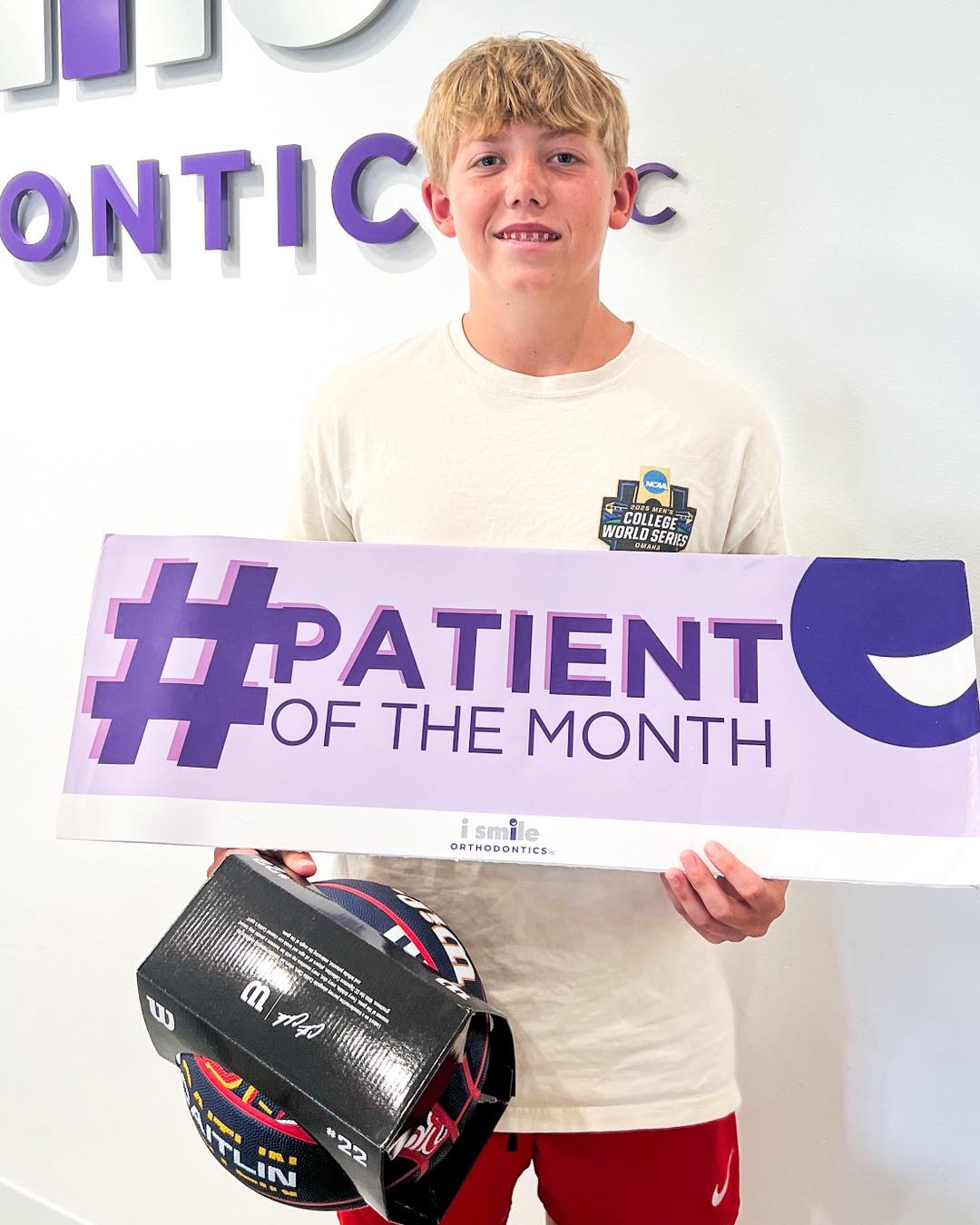 Shout out to our June patient of the month, Austen!๐ฅณ
Austen is an all-around awesome patient and he takes great care of his braces! We love having him in the office!๐๐
Enjoy your basketball, Austen! You deserve it!๐โญ๏ธ