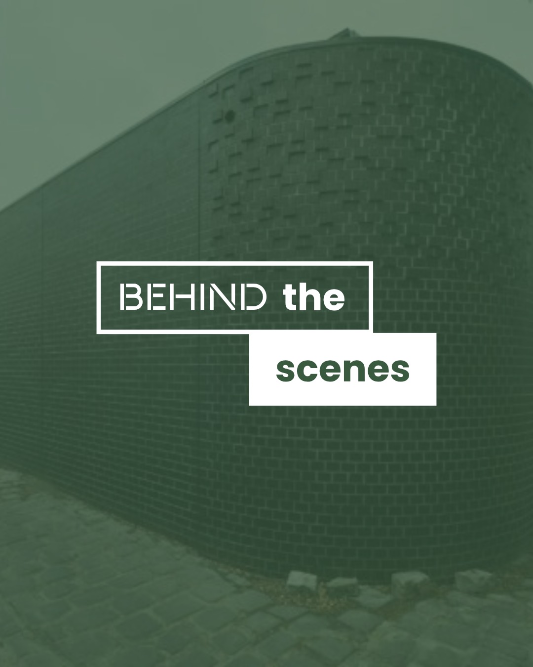 Behind the dark façade, light floods in.
Soaring ceilings. Gentle curves. An unexpected softness woven into strong architectural lines.
This home plays with contrast - not just light and dark, but scale and intimacy, bold form and delicate rhythm.
Built with care, restraint and precision, it's a space designed to awaken the senses and calm the mind.
#ThurvaProjects #precisionBuilt #ArchitecturalCraftsmanship #bespokebuilders