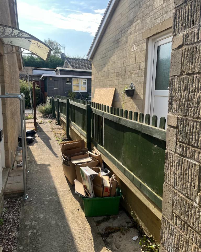 NEW FENCING TRANSFORMATION! 🪵✨
We’ve just completed a stunning fence replacement for a happy customer! The old green fence had seen better days, so we carefully removed and disposed of it before installing brand new, longer panels for extra privacy and security.
💪 Every panel was expertly fitted on solid foundations, ensuring it’s built to last and looks fantastic for years to come.
📸 Swipe through the photos to see our craftsmanship in action – from the worn out old fence to a sleek, sturdy new boundary that completely transforms the space.
📲 Thinking about replacing your fence? Get in touch with Four Seasons Maintenance today and let us bring your outdoor vision to life!
#FourSeasonsMaintenance #FencingExperts #GardenFencing #BeforeAndAfter #GardenPrivacy #FenceReplacement #PropertyCare #OutdoorSpaces #LocalTrades #HomeAndGarden #SupportLocal