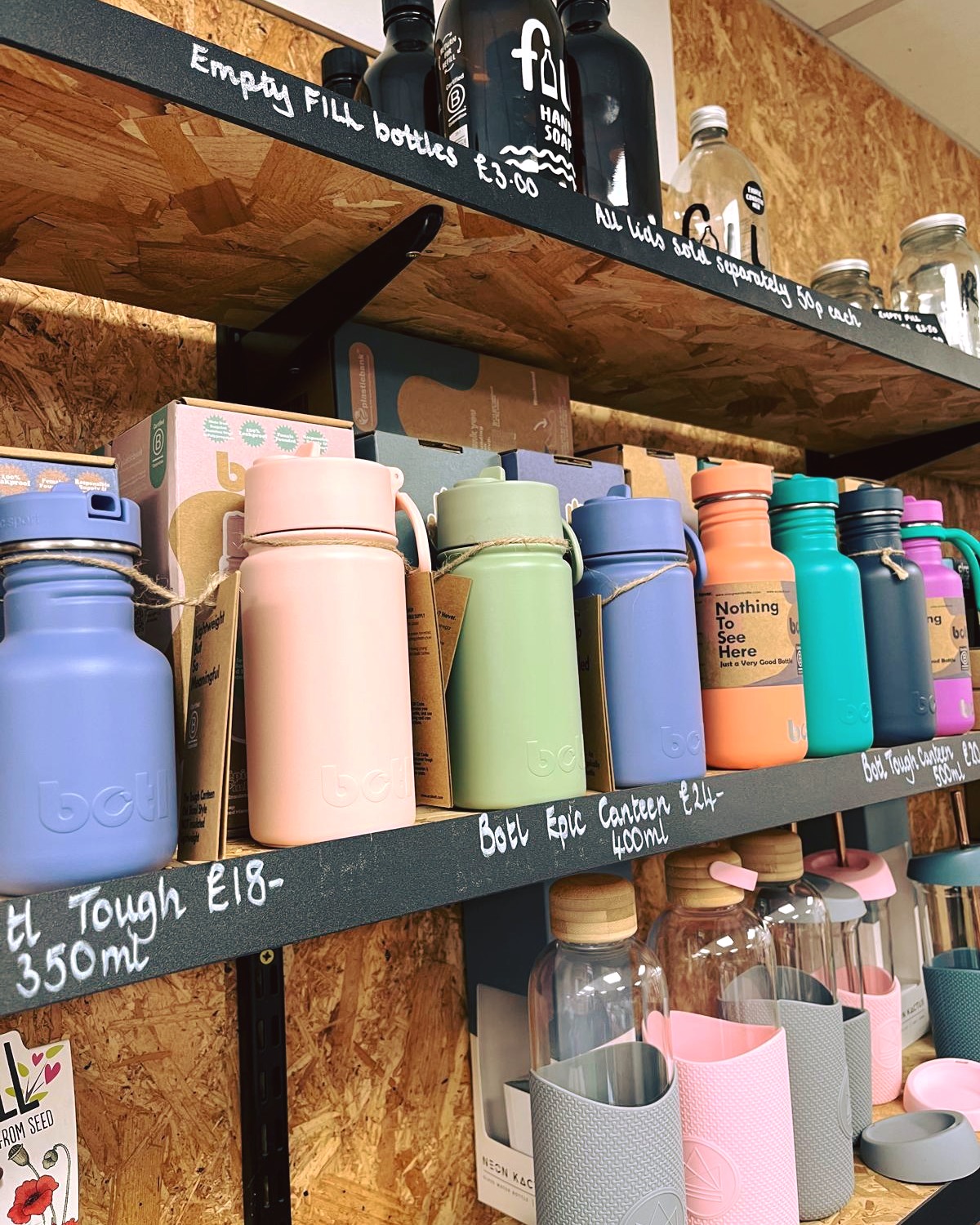 Brand new Botl just arrived.
For every bottle sold, @one.gb reclaim 50 plastic bottles from ocean bound trash.
They're a female-founded, Brighton-based B Corp and we love to support them!