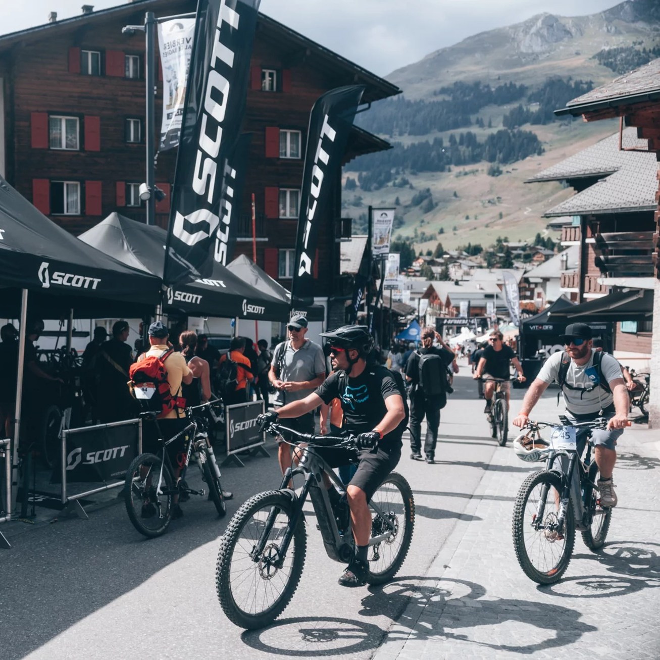 The Verbier Bike Festival kicks off today! 🚴♂️ Explore cutting-edge bikes, ride stunning alpine trails, and soak in the unbeatable festival atmosphere. We’ll be working behind the scenes to keep it clean... collecting, sorting, and recycling waste so the mountains stay just as breathtaking as the views ♻️
-----
Le Verbier Bike Festival démarre aujourd'hui ! 🚴♂️ Découvrez des vélos à la pointe de la technologie, parcourez de superbes sentiers alpins et imprégnez-vous de l'ambiance incomparable du festival. Nous travaillerons en coulisses pour que tout reste propre... en collectant, triant et recyclant les déchets afin que les montagnes restent aussi époustouflantes que les paysages ♻️
📷 @verbier via verbier.ch
#Verbier #BikeFestival #Summer #Switzerland #WasteManagement