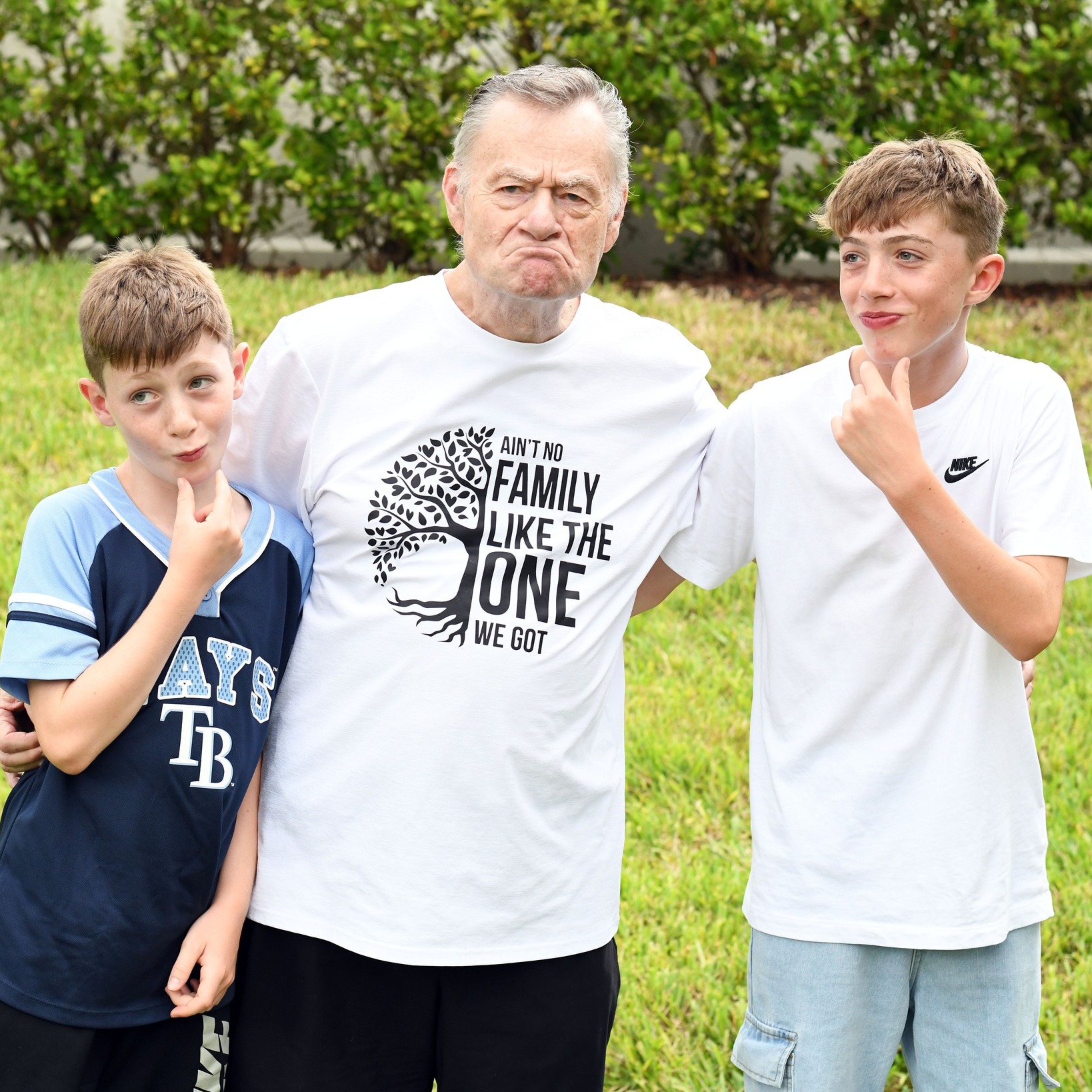 I was recently contacted by the sweetest grandfather who wanted portraits of his kids and grandkids while everyone was visiting — some from around the country, others all the way from England! While the goal was a few traditional groupings, I was especially moved by the in-between moments of laughter, connection, and joy!
They call him GrandBarry, and he truly lives up to the name. Such a special session for such a special family, and I loved photographing them 💛
#CandidPhotography #SarasotaPhotographer #FamilyPhotoshoot #DocumentaryPhotography #CandidMoments #SRQPhotographer
#CandidSRQ