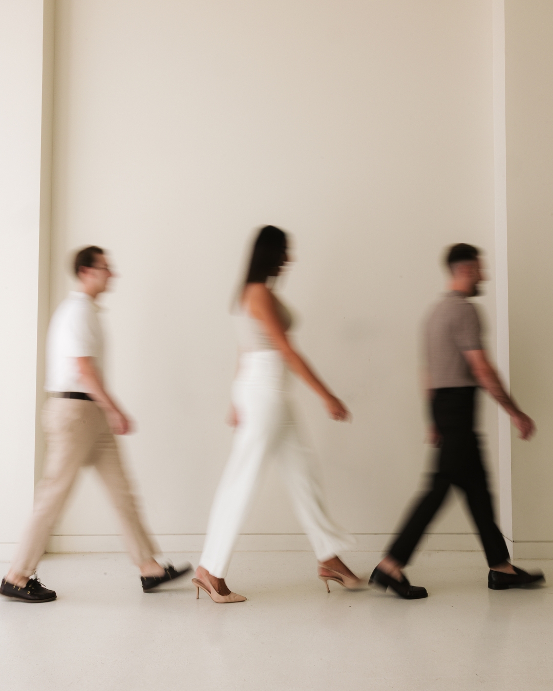Corporate headshots but make them ~cool~ 😎
SO much fun working with the team at @raywhiteburnside with @studiomusemarketing on creative direction! 📸