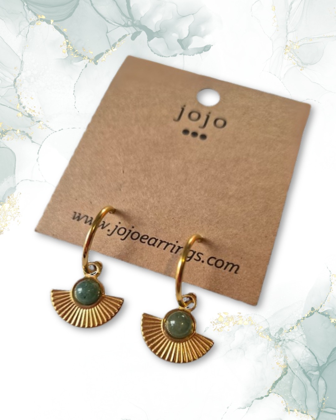 Your favourite Riana earrings now come in Jade. Available now!
.
.
#jade #green #earrings #nzsmallbuisness #madeinnewzealand #jojoearrings