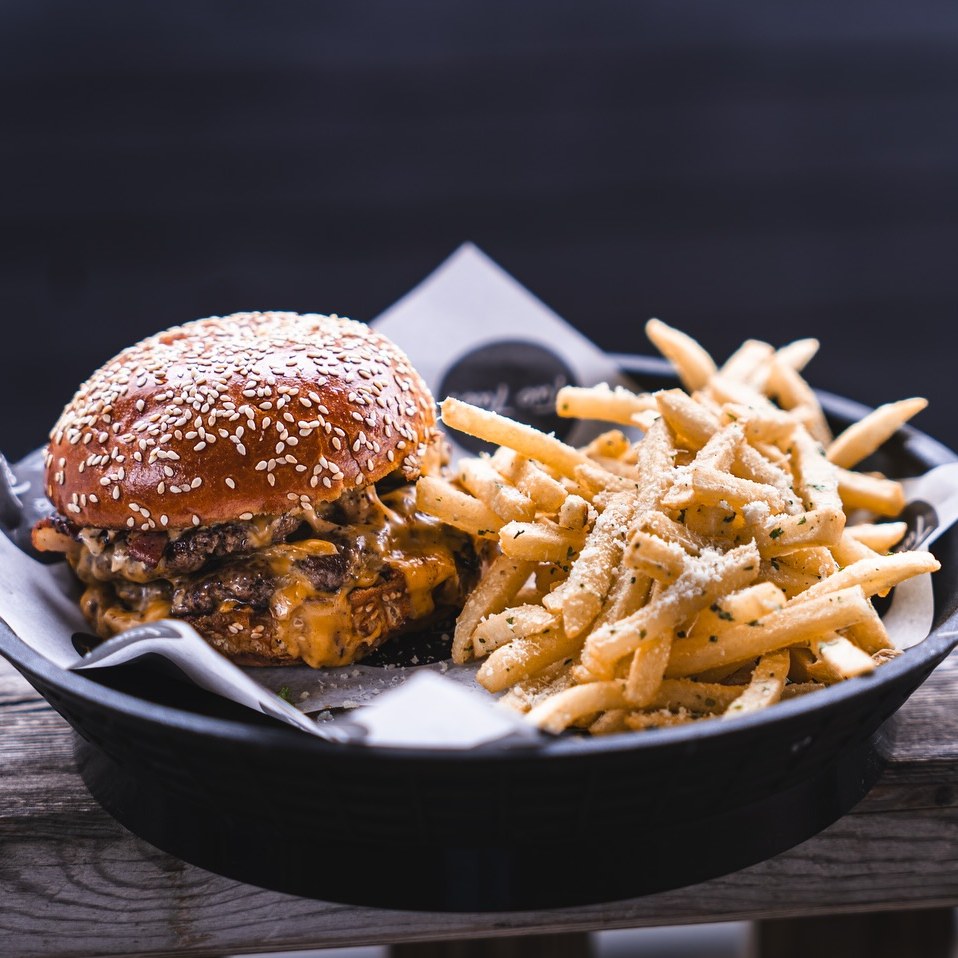 I think some of our signs still say 'Brewery Open Day', but make no mistake, our festival on 30th August is a Music, Food and Beer festival. In fact, it's a flippin' festival of fun!
We've got a mouth watering lineup of street food vendors this year including:
Two Twos Burgers
Using Aberdeen Angus beef reared at nearby Foxholes Farm, these guys are truly the Kings of Burgers
Limeface Malaysian
Fusion Bao Buns and Malaysian Street Food guaranteed to tempt you.
The Brewers Pork Company
Hog roast with pork from piggie winkies raised on the grains used to brew our lovely beers. It doesn't get more circular than that.
The Choc Spot
Home made chocolate brownies and other chocolatey treats
Padges Fine Coffee
Ethically sourced coffee served from a tuc tuc with solar panels!
So, even if you don't like music and you don't like beer (or wine, prosecco, G&T, soft drinks...) you should stick your ear plugs in and head over to our festival for awesome nosh, top vibes and a big bonfire. Oh, and we're also supporting some of the other crazily talented people on the farm - look out for stalls including Matt the Guitar Maker (luthier, if you will) and Mandy the Artist.
All that and I haven't even started banging on about the bands. Or the beer. Or the merch (yes - I actually remembered to order some this time), or the highly anticipated follow up to our insanely successful wet'n'dry vacuum cleaner sale from a few years back. (Sneak preview - this years items for sale may include a 2000 litre brewing kettle, a power drill, an exercise bike, and a Freeview PVR populated almost entirely with episodes of Doc Martin and Vera). Glasto scouts - take note dudes, this is where it's at.
There are no tickets cos it's FREE
There's free overnight parking
Spread the word. Round up your homies, get over to The 3 Brewers at 1pm Saturday 30th August for a solid 10 hours of hedonistic joy.
Oh heck, should have mentioned that we've got live jazz from 3pm this Saturday (16th).
See y'all soon
The 3 Brewers of St Albans
@twotwosfood @lime.face @teddysphotos @thechocspotuk @touristattractionband @patandthebutchers Mouth On A Stick @themoonstonetrio