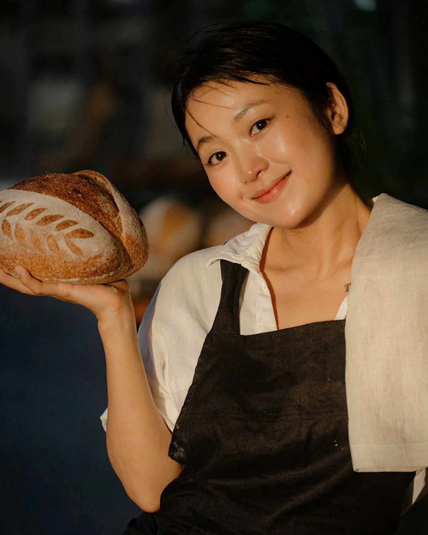 HAPPY BIRTHDAY CHEF THAO LE!
Wishing you a year full of health, joy, and inspiration.
Thank you, Chef, for being with Saigonese Eatery over the past decade, bringing heartfelt dishes to our tables.
On this birthday, Chef Thảo is also adding a few new flavors to the Saigonese menu. Stay tuned, everyone!
——
Chúc @saigon.kids một năm tràn đầy sức khỏe, niềm vui và cảm hứng dồi dào.
Cảm ơn Chef đã đồng hành cùng Saigonese Eatery trong một thập kỷ qua, mang đến những món ăn đầy tâm huyết.
Nhân dịp sinh nhật, Chef Thảo cũng gửi gắm thêm vài hương vị mới vào menu Saigonese. Mọi người cùng chờ đón nhé!
——
𝗦𝗔𝗜𝗚𝗢𝗡𝗘𝗦𝗘 𝗘𝗔𝗧𝗘𝗥𝗬
129A Trần Hưng Đạo, Dương Đông, Phú Quốc
Tel 0938059650
#SaigoneseEatery #ChefThaoLe #Birthday #Headchef #phuquoc