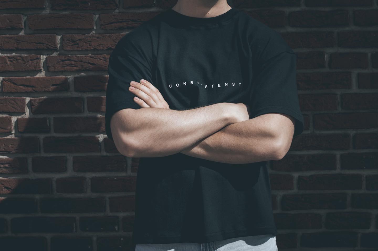 Built for the grind.
A clean and bold look made for those who train with intent and represent the Elev8 mindset.
also available in black - a timeless piece that elevates your style both in and out of training.
Oversized fit for full range of motion
Premium cotton for everyday comfort
Bold AE logo on the back designed to stand out
Wear what you stand for.
Available at www.athleteelev8.com
#AthleteElev8 #hybridathlete