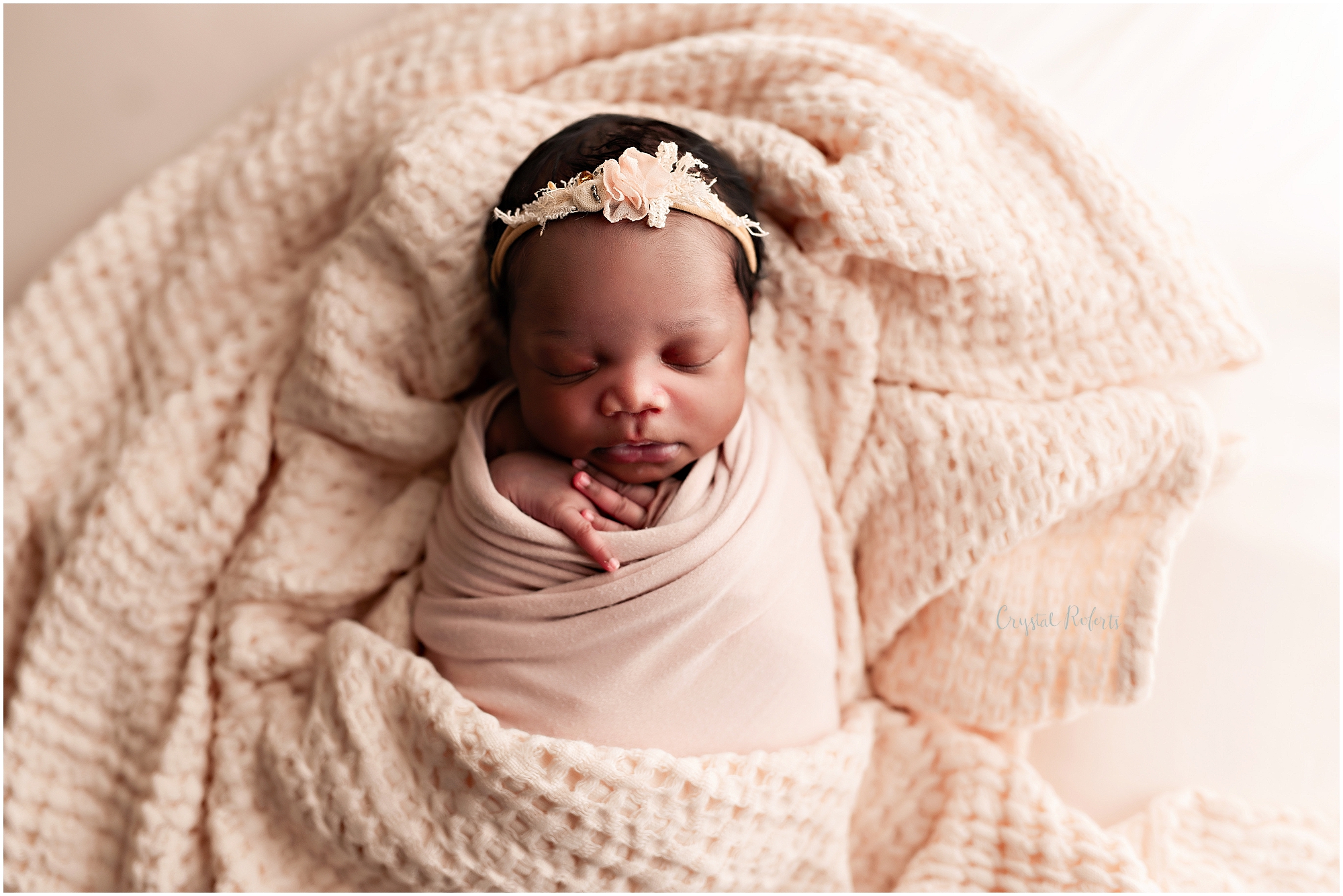 Tiny hands, tiny dreams, infinite love. 💛
Every little life holds a whole world of wonder, and moments like this remind me to slow down and soak it all in.
Which little detail melts your heart the most? The sweet face, the delicate fingers, or that peaceful expression? I couldn't choose, I love all the little details of these sweet babies.
Tag a friend who needs a little heart-melt today!
#NewbornMagic #TinyHumansBigLove #SETXPhotographer #BeaumontTX #lumbertontx #NewbornPhotography #FreshLife #BabyLove #FamilyMoments #HeartMelt #CrystalRobertsPhotography