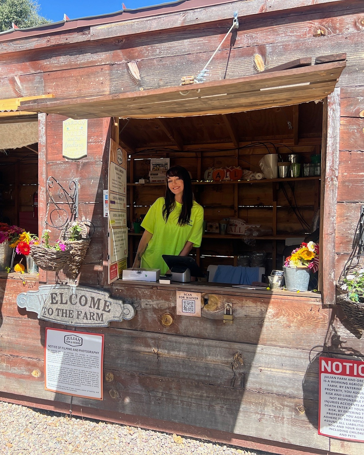 We still have positions OPEN for our fall season. Apply TODAY!
Julian Farm and Orchard and Julian Food Truck are accepting applications.
Farm Positions:
- Ticket Booth Cashier
- Parking Attendant
- Hayride Driver
- Overseeing activity stations
- Retail
Food and Beverage Concession Positions:
- Food Truck Manager
- Cooks
- Counter Service Cashier
- Bartender
Apply TODAY by visiting the “Work With Us” tab on our website (best viewed on a desktop for full details):
www.julianfarmandorchard.com/work-with-us
#sandiegojobs #sandiegojobsearch #sandiegojobseach #sandiegojobsandhelpwanted #sandiegohelpwanted