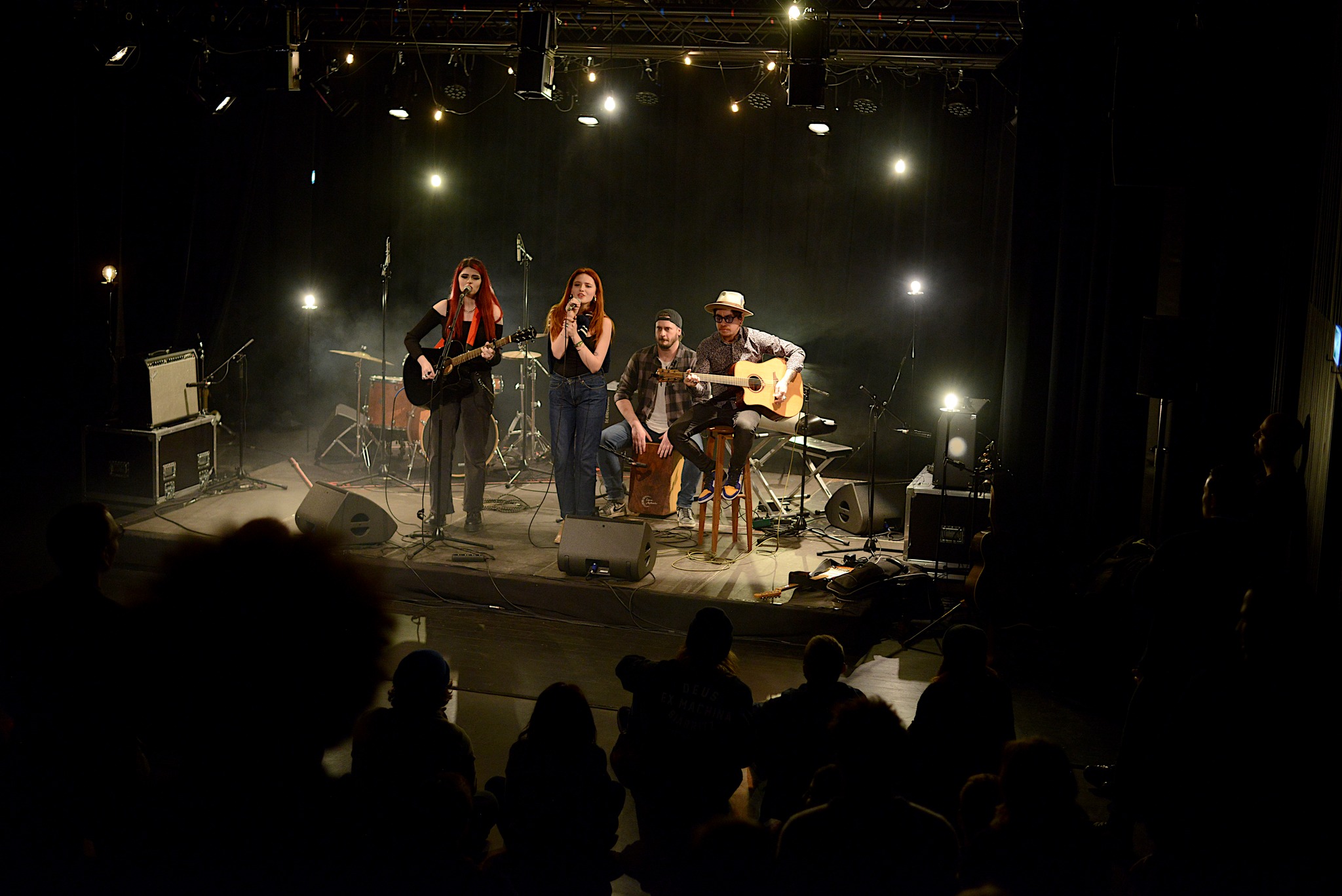 @angieandjenny continuent leur tournée d'été ! Elles étaient au camping Huttopia à Cazaubon le jeudi 21 août dernier pour une belle soirée ☀️
Guitare en main et voix en harmonie, elles ont offert aux vacanciers un joli moment. Le public était au rendez-vous pour profiter de cette parenthèse musicale !
Cette prestation a été soutenue par la Communauté d’Agglomération Pays Basque 🙌
#angieandjenny #concert #cazaubon #gers #huttopia #tourneeete #ete #musique