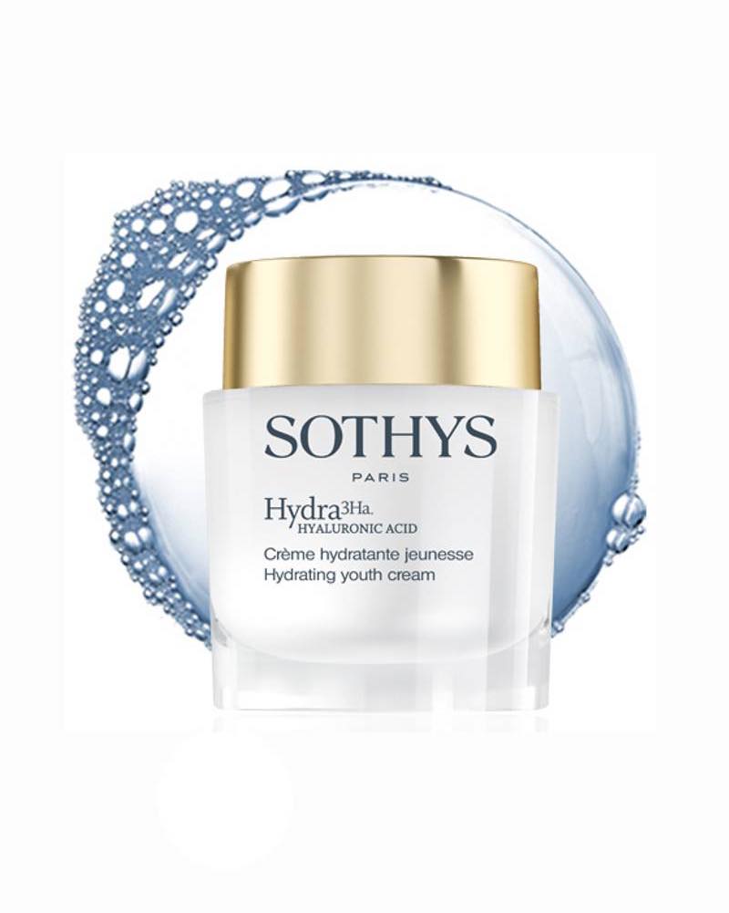 In de zomermaanden is de hydracrème van Sothys zeker onze bestseller.
Je kunt de crème zowel ‘s ochtends als s’avonds aanbrengen, dus dag en nachtcrème in 1!
De vochtgehalte van de huid wordt direct hersteld en het resultaat is dan ook meteen een zachte en stralende huid.
#schoonheidssalonwilmameins #centrumveendam #venvanveendam #sothysnederland #sothysskincare #liefzijnvoorjehuid