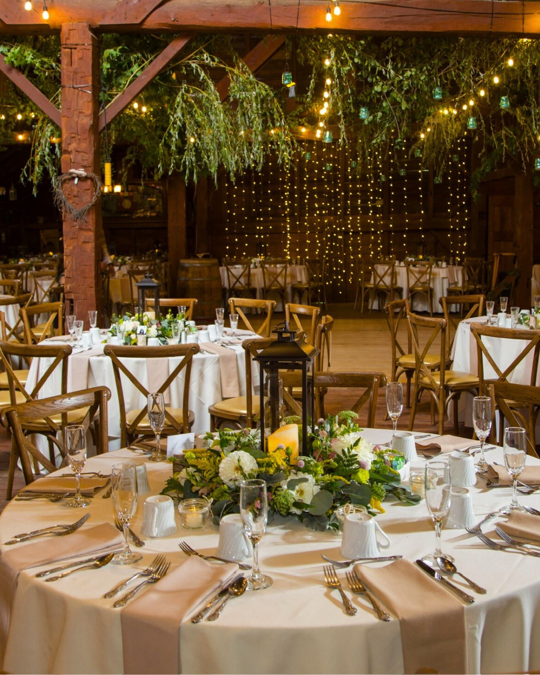 Rustic charm meets quiet luxury. Our barn weddings bring together the intimacy of the countryside with the magic of celebration. ✨💍🥂
For Inquiries, please reach out to info@stablegatewinery.com
Photos by Alicia King @aliciakingphoto
Tablescapes @elegant_floral_creationsbyamy
Event Design @halvemaenevents
Videography @spencer_heath_photography
#upstatenywinery #SupportLocal #StableGateWinery #vineyards #upstatenyweddings #vineyard #hudsonvalley #albany #upstateny
