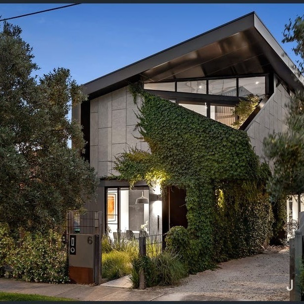 When you picture a dream home, you think of finishes - the timber floors, the lighting, the kitchen joinery. But the truth is, it’s the details you’ll never see that shape how a home feels, functions, and lasts.
At Thurva Projects, we treat structural detailing, membranes, and waterproofing as non-negotiable foundations - because these are the layers that protect both design intent and long-term performance.
From rebuilding multi-level decks to withstand modern engineering standards, to integrating Pro Clima building wraps for airtightness and protection, our approach is clear: craftsmanship is not just about appearance, it’s about legacy.
Read our latest article:
👉https://www.thurvaprojects.com.au/post/the-unseen-details-how-hidden-work-shapes-extraordinary-homes
#ThurvaProjects #Precisionled #LuxuryHomesBrisbane #ArchitecturalBuilder #customhomesbrisbane #BrisbaneBuilders