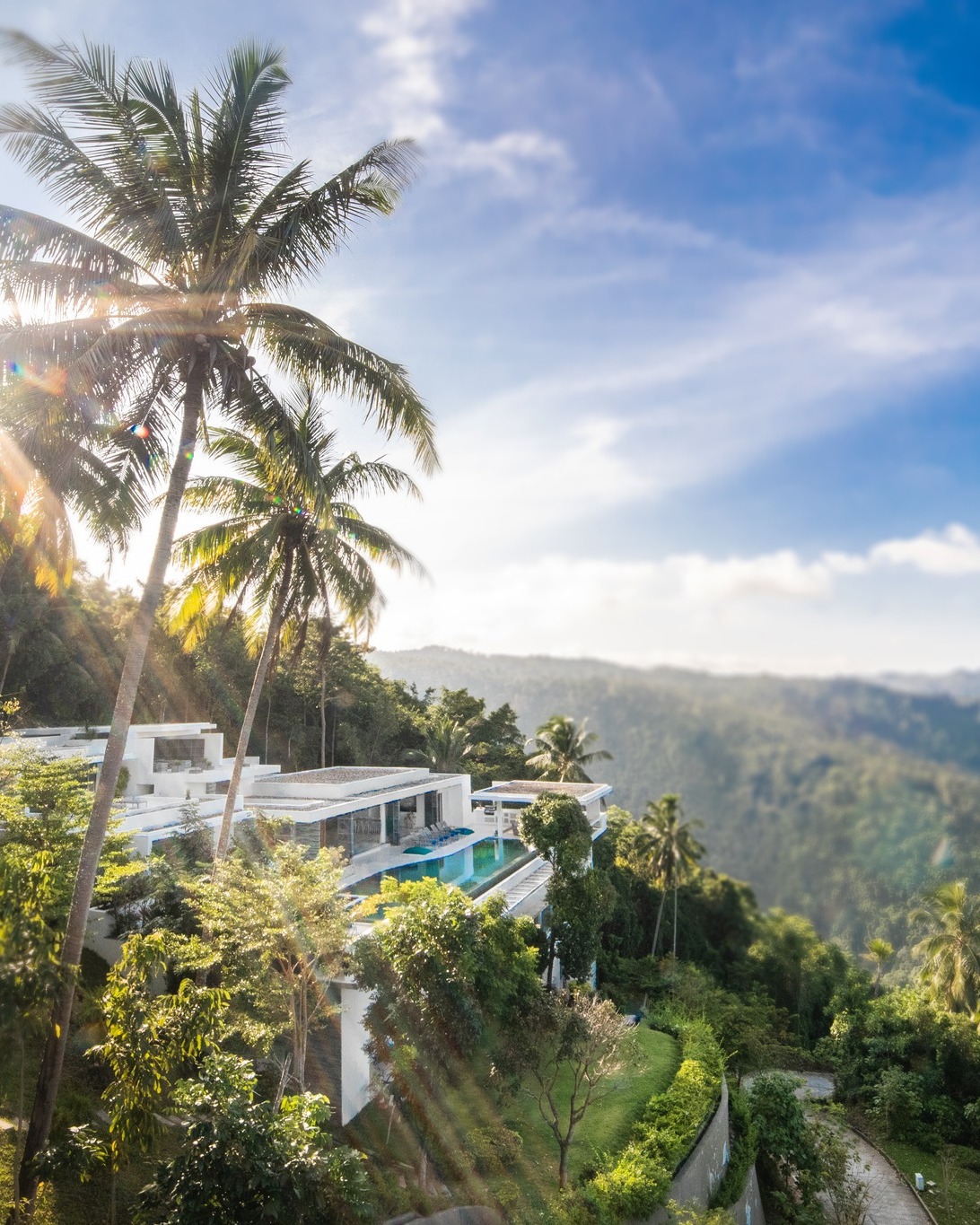 Sun-soaked mornings, slow rituals and hours that stretch long and easy beneath the sun ☀️
Discover the beautiful island with Lime Samui. Plan your stay at the link in bio.
#villaspice #limesamui #kohsamui #luxuryvilla #thailand #luxurytravel #samuitrip #kosamui #samuiisland #amazingthailand #vacation