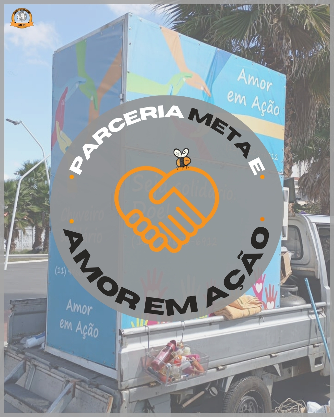 Juntos podemos transformar vidas!
O Meta acredita que educação também é sobre empatia, solidariedade e compromisso com a comunidade. Por isso, nossa escola uniu forças com um projeto social que dedica seu tempo e energia para auxiliar moradores de rua da nossa cidade, levando dignidade, cuidado e esperança a quem mais precisa.
Convidamos cada família a fazer parte dessa corrente do bem através de um gesto simples, mas de imenso impacto: a doação de produtos de higiene pessoal. Sabonetes, escovas de dente, creme dental, shampoo e desodorante são itens básicos para nós, mas que representam respeito e dignidade para muitas pessoas em situação de vulnerabilidade.
Contamos com vocês para que juntos possamos levar não apenas cuidados básicos, mas também amor e humanidade a quem precisa. Traga sua doação e faça parte desta transformação! 🐝