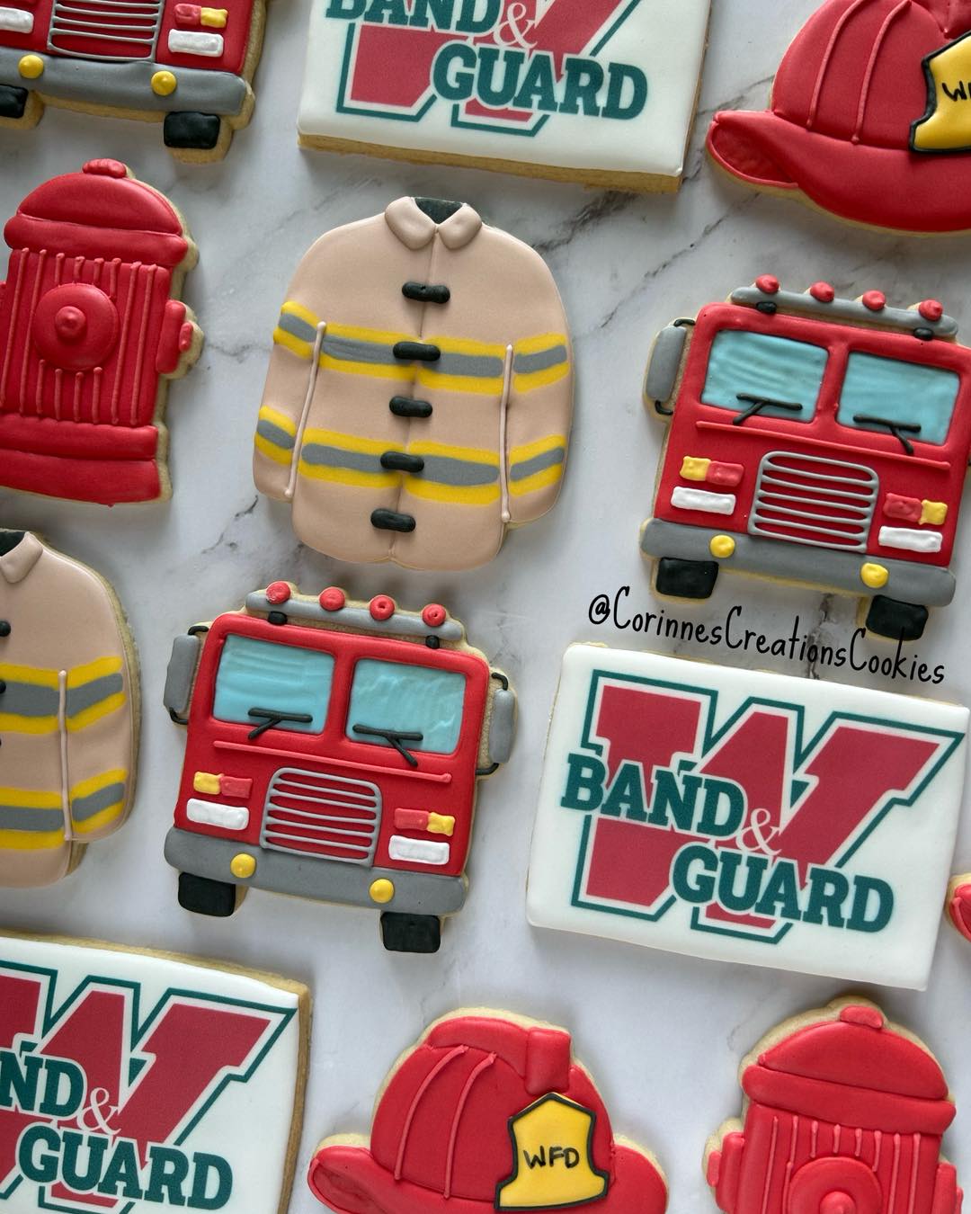 Our local fire department comes out at the end of summer band every year to spray down our kiddos with their ladder truck. Watching teenagers play in the water is such a fun site to see. As Band Booster Club Spirit Committee Chair this year, I was tasked with providing the firemen with a thank you basket. Of course that basket HAD to include some cookies!
.
.
.
#cookiegifts #thewoodlandstxcookies #sugarcookies #decoratedcookies #thewoodlandstx #customcookies #fire #thewoodlandsfiredepartment #twhsband #firefighter #firetrucks