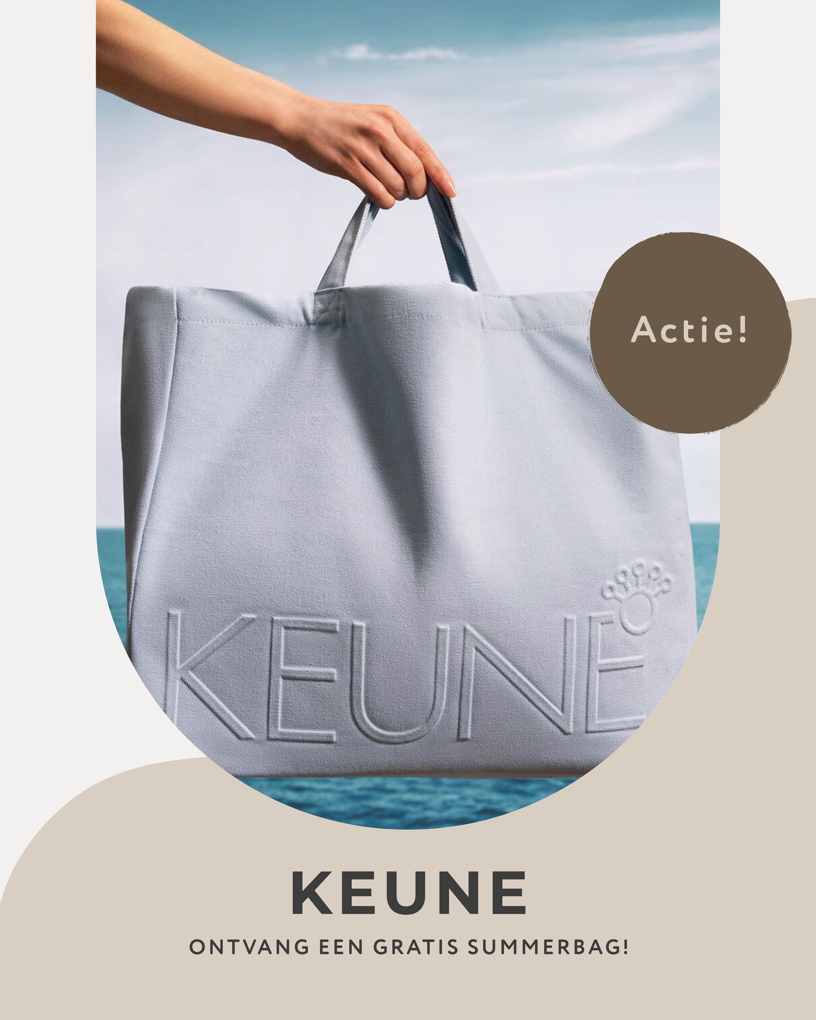 ☀ Deze zomer combineer je luxe haarverzorging met een stijlvolle extra. Bij aanschaf van twee Keune-producten ontvang je tijdelijk een prachtige Keune Summer Bag cadeau.
Onze stylisten adviseren je persoonlijk welke producten jouw haar het hele seizoen gezond, glanzend en beschermd houden tegen zon, zout en chloor. Zo geef je je haar de salonkwaliteit die het verdient, ook thuis.
Wees er snel bij, want voor je het weet is de zomer weer voorbij 👍