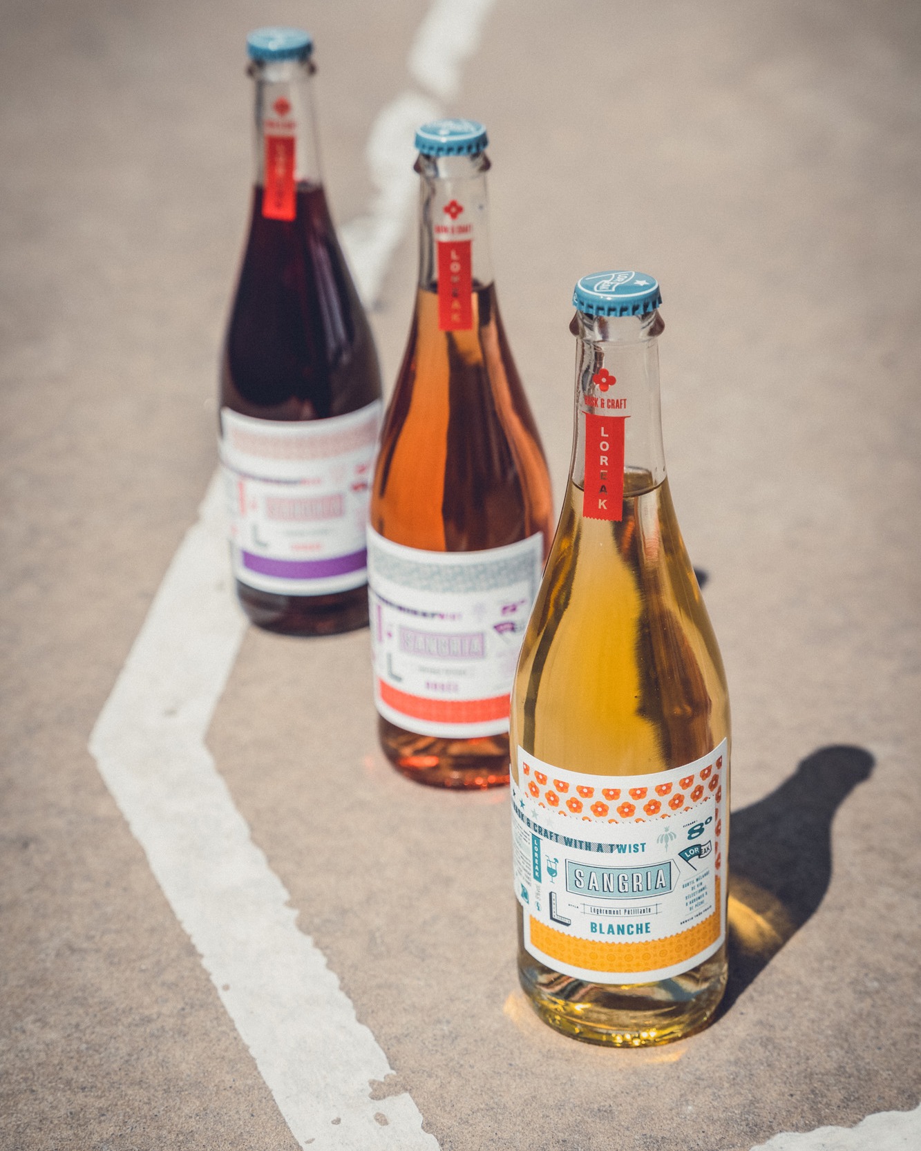 Loreak, l'unique sangria pétillante produite en Pays Basque nord. Blanche, rosée ou rouge à vous de choisir ! 👉
L'abus d'alcool est dangereux pour la santé. A consommer avec modération.