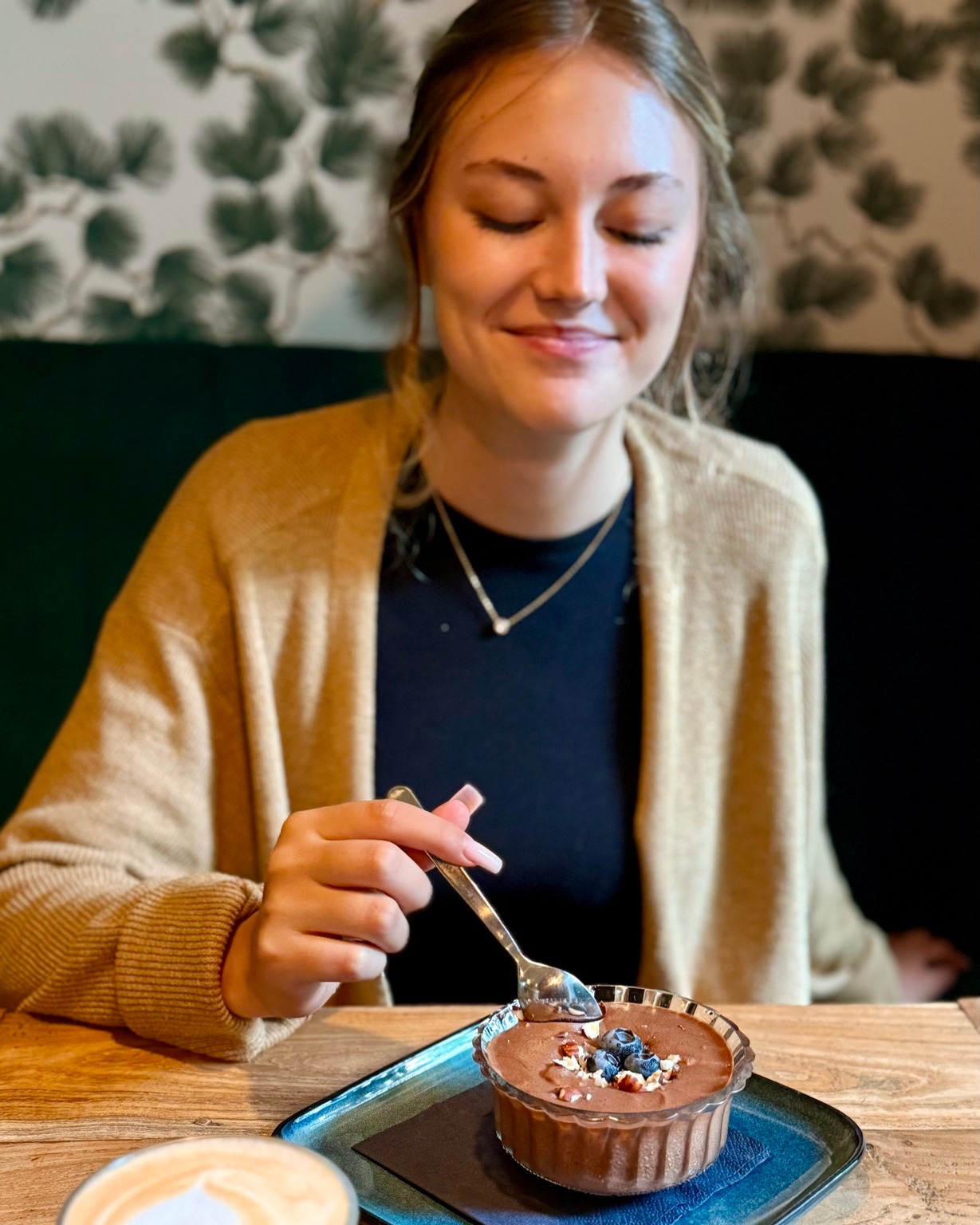 📚 BACK TO SCHOOL - BACK TO YOU ✨
Mousse au chocolat 🍫 - malý luxus, který patří jen vám 🫶
#kristies #moussechocolate #secret #backtoschool