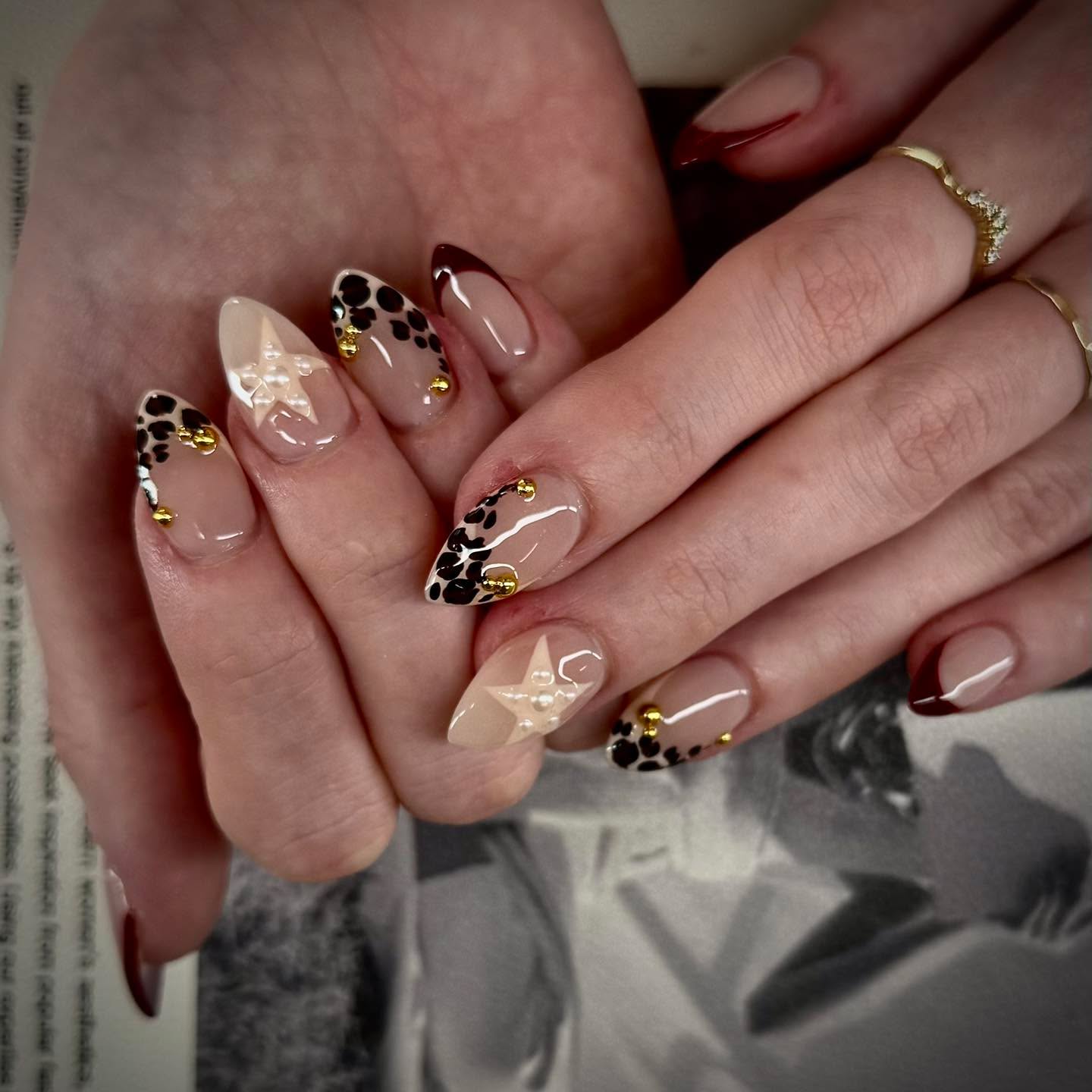 Frenchy but make it spicy 🌶️
‼️10% DISCOUNT APPLIED TO ALL STUDENTS AND SENIORS EVERY TUES/WED/SUN‼️ (ALL SERVICES OVER $30)
Please present a valid photo ID if you are a student/senior💗
📍Come visit our store at 6 Morris Road Innaloo WA 6018
📞Contact Number: 0405 577 321 (text/call available)
🌐Booking Online: http://www.primenailstudio.com
#nailsinspiration #y2knails #nailsonfleek #nailsofinstagram #y2k #nails #nailsnailsnails #nailsonfleek #nailart #nailartaddict