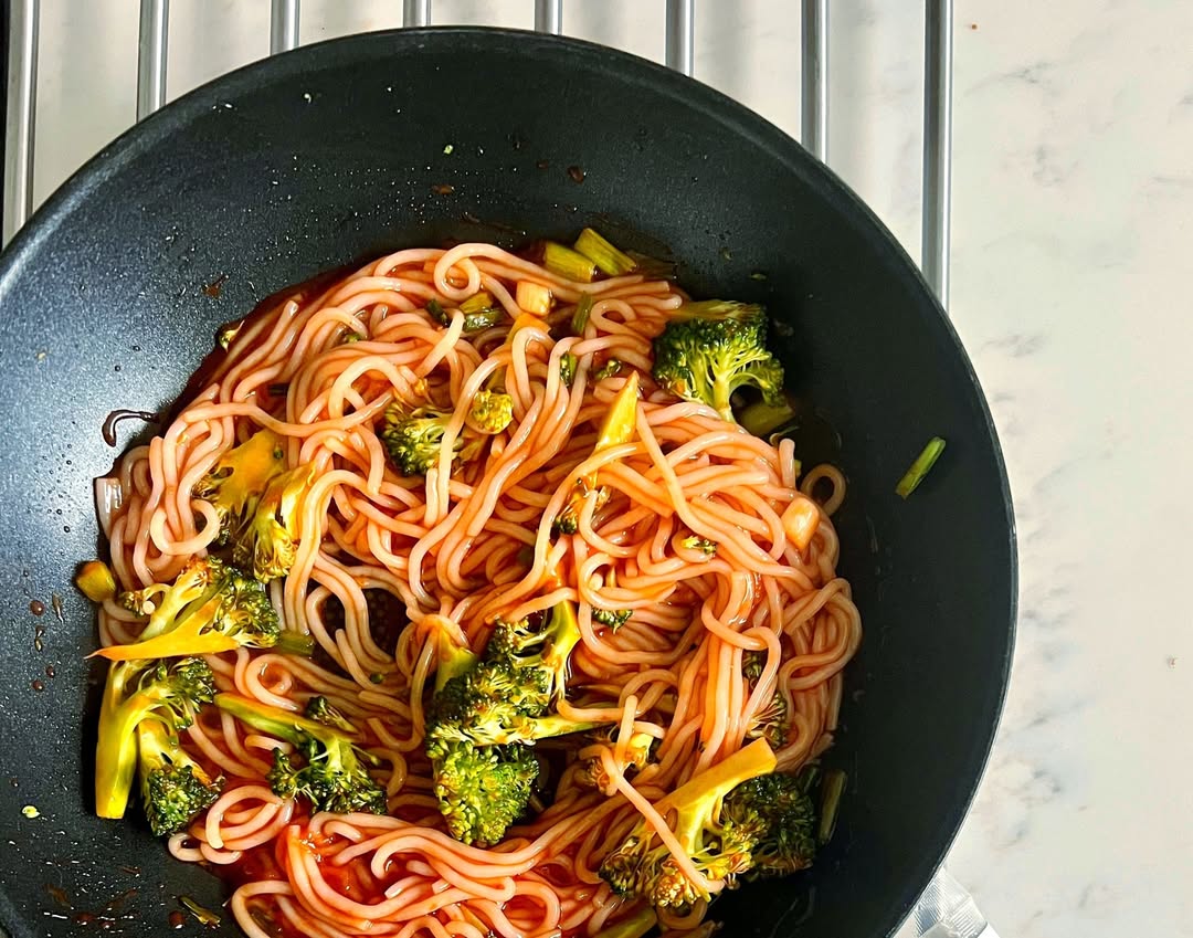 Slim Rice🍚
So many recipe twists for a diet-friendly classic✨
🛍 Shop now ➡️ https://www.slimfoodsonline.com/pinkstuff
💸Use code "Summer30" for 30% OFF at checkout!🏖️
#slimfoodsonline #slimpasta #slimrice